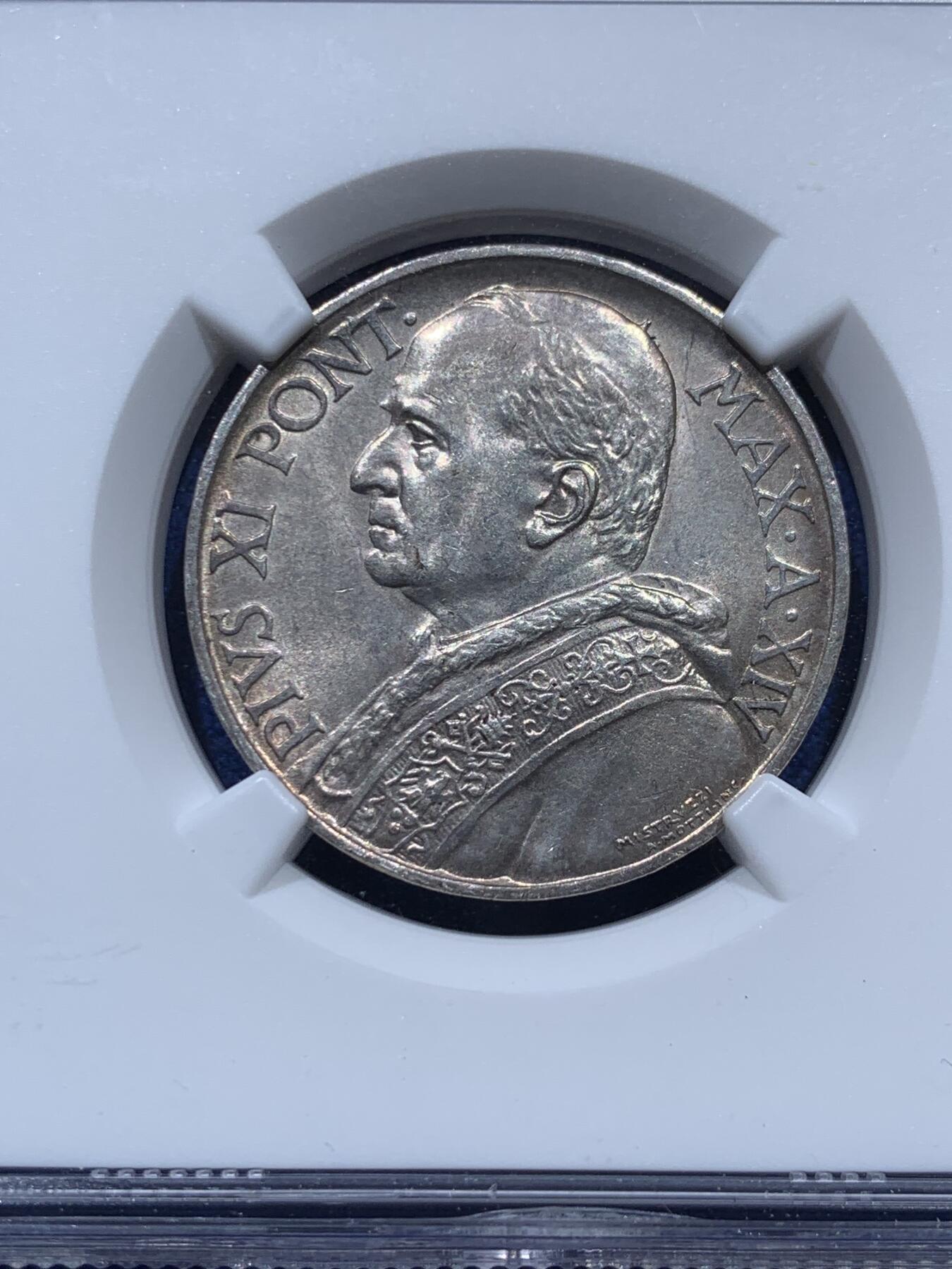 《竞宝斋》第347场 周日，周一，周二  3场连拍 （全场包邮） NGC MS63 梵蒂冈1935年10里拉银币 淡粉色包浆