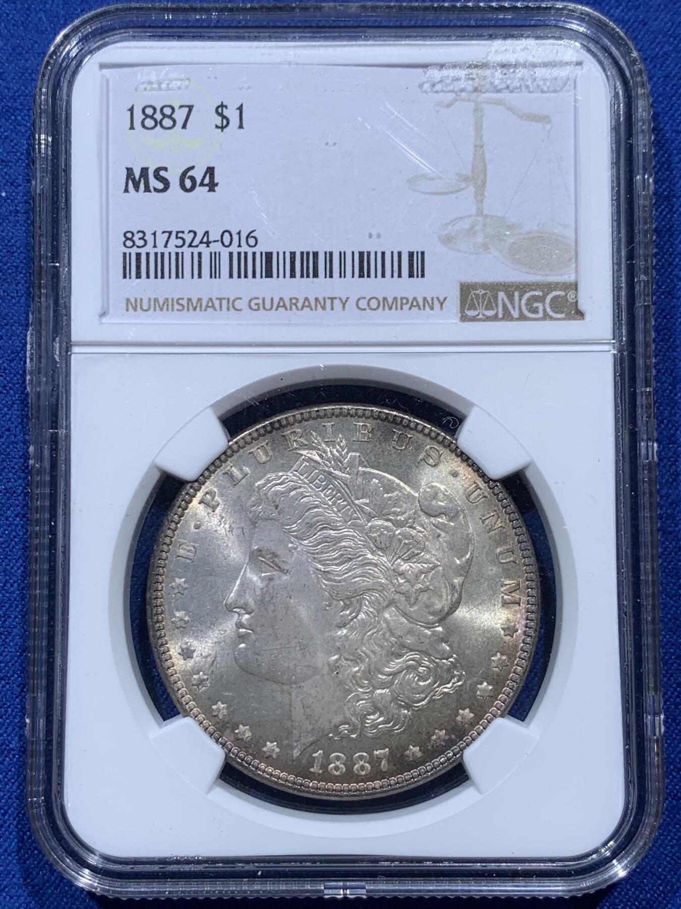 《竞宝斋》第347场 周日，周一，周二  3场连拍 （全场包邮） NGC MS64 美国1887年摩根银币  光度十足  淡彩包浆 细节精美 适合收藏