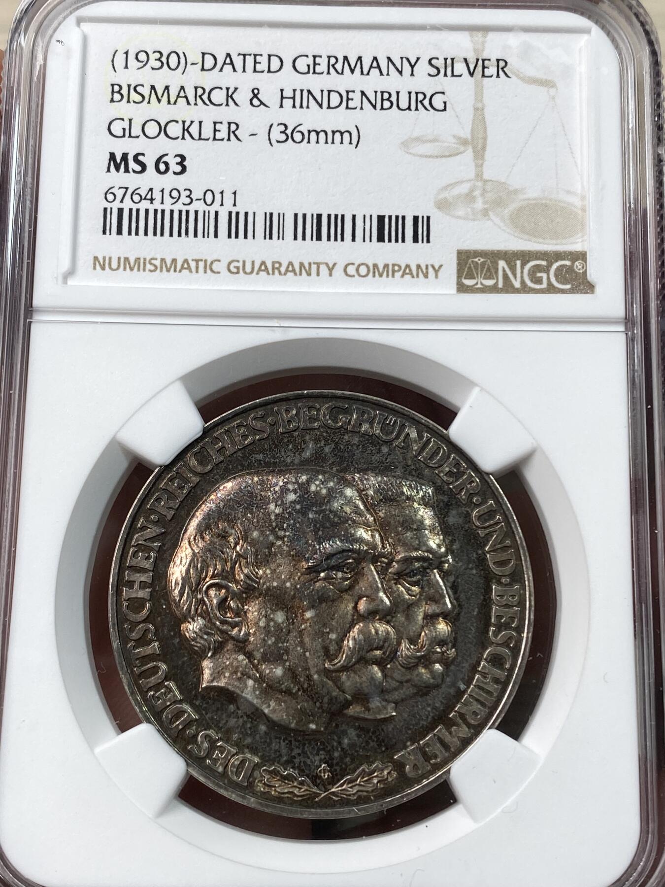 万国钱币拍卖第041期 NGC MS63 1930年魏玛共和国银章开辟者俾斯麦与守卫者兴登堡 背面25个邦徽细节完美 顶级品相 双面高闪孔雀蓝包浆