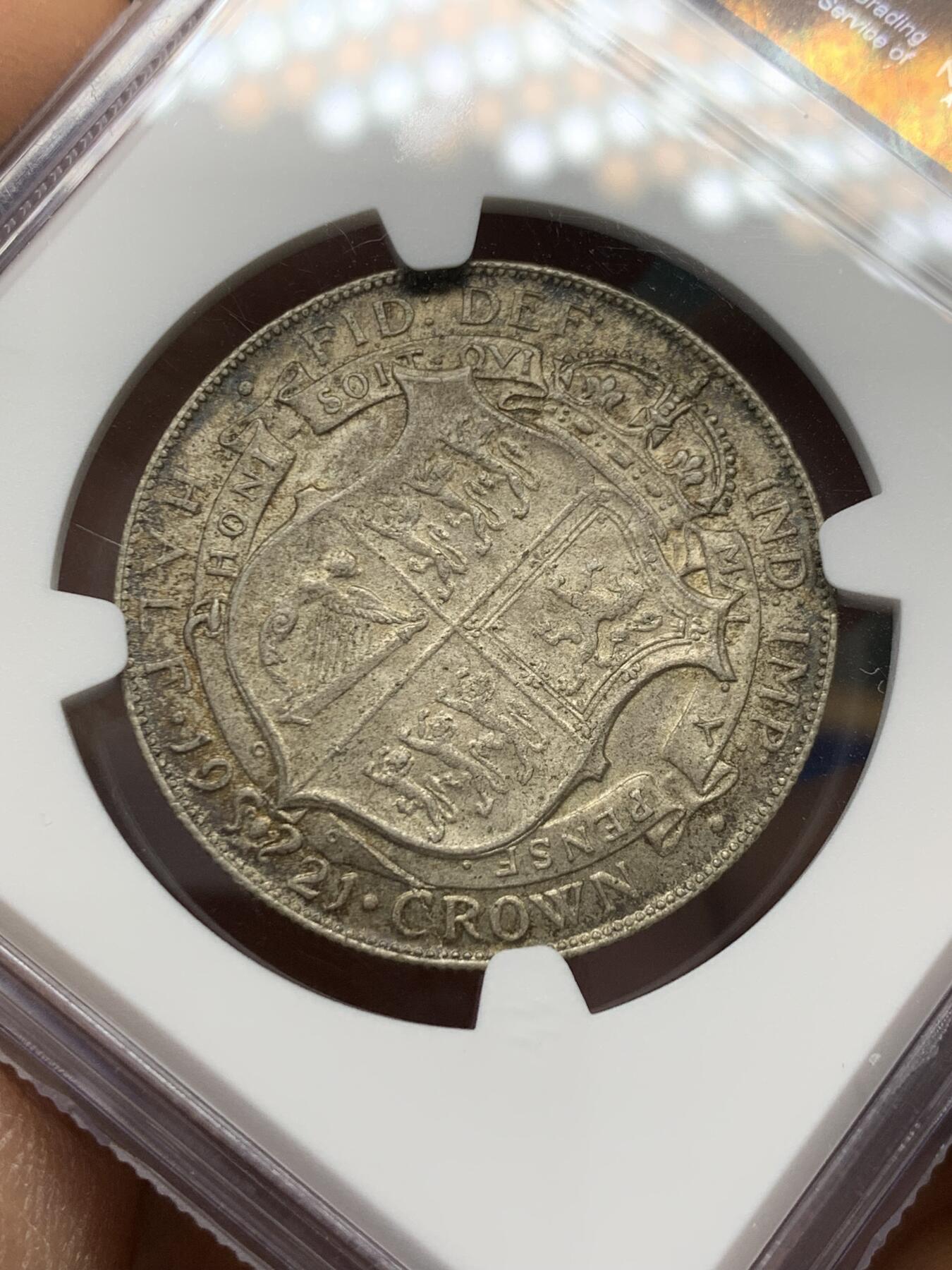 《竞宝斋》第347场 周日，周一，周二  3场连拍 （全场包邮） NGC MS62 英国1921年乔五半克朗银币，重口味包浆，味道好