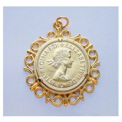 英国1967年 伊丽莎白镀金高浮雕精制币章吊坠 40MM - 英国1967年 伊丽莎白镀金高浮雕精制币章吊坠 40MM