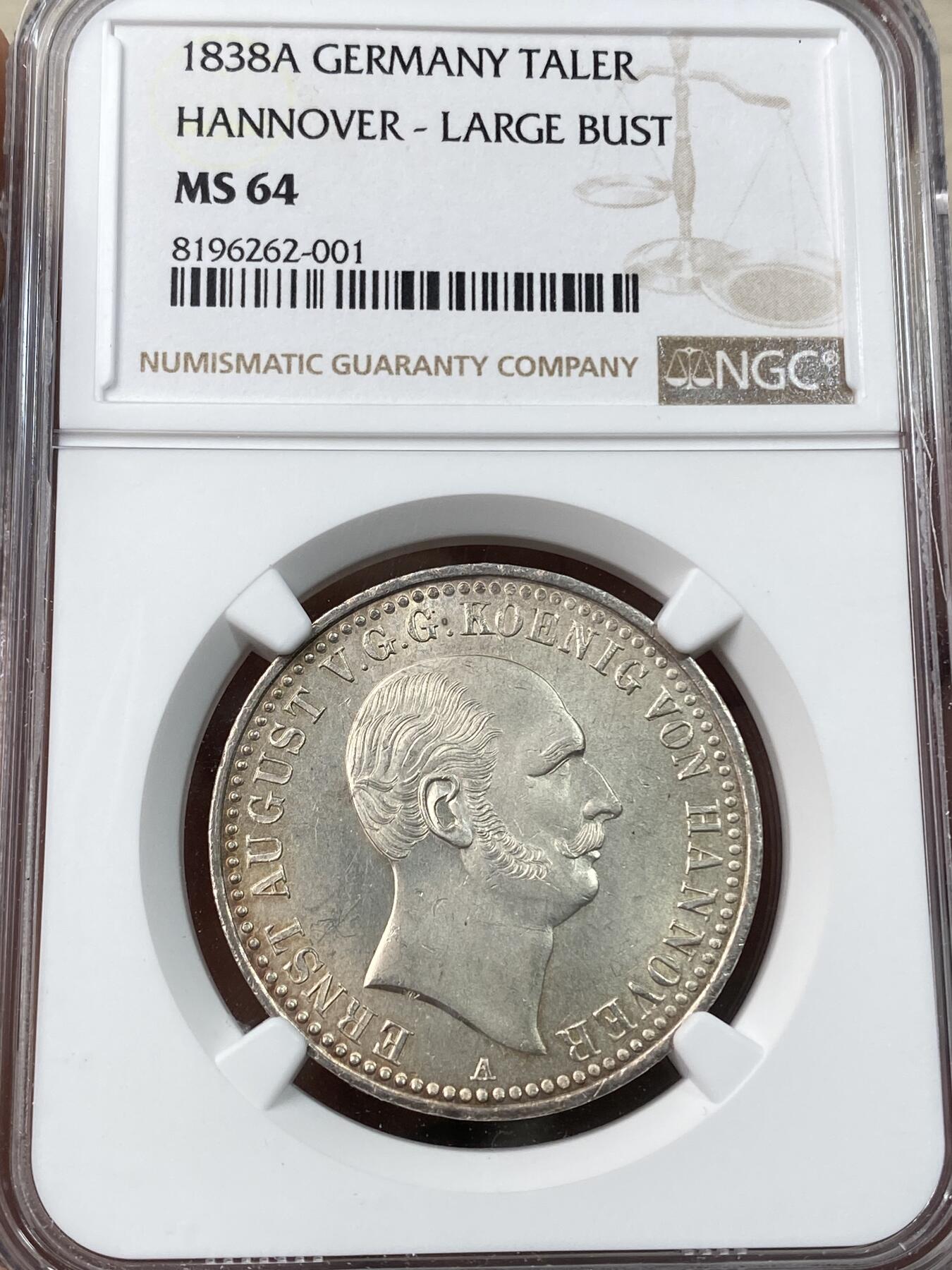 万国钱币拍卖第041期 NGC MS64 1838年德国汉诺威奥古斯特一世大头版英式盾徽流通1泰勒 超神全深打丝绸底板唯一亚军分 高品难度相当大的品种