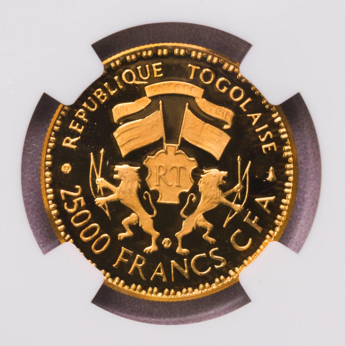 NGC-PF68UC 1977多哥埃亚德马25000法郎金币
