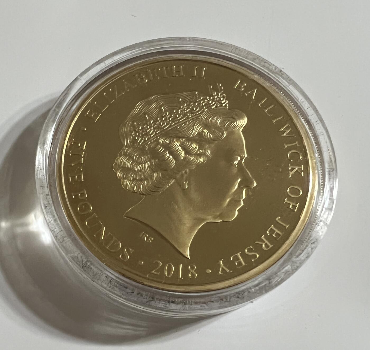 S&S Numismatic世界钱币-拍卖 第114期  泽西岛2018年 阵亡将士纪念日 5英镑镀金精制纪念币 盒证齐全，发行量4950枚