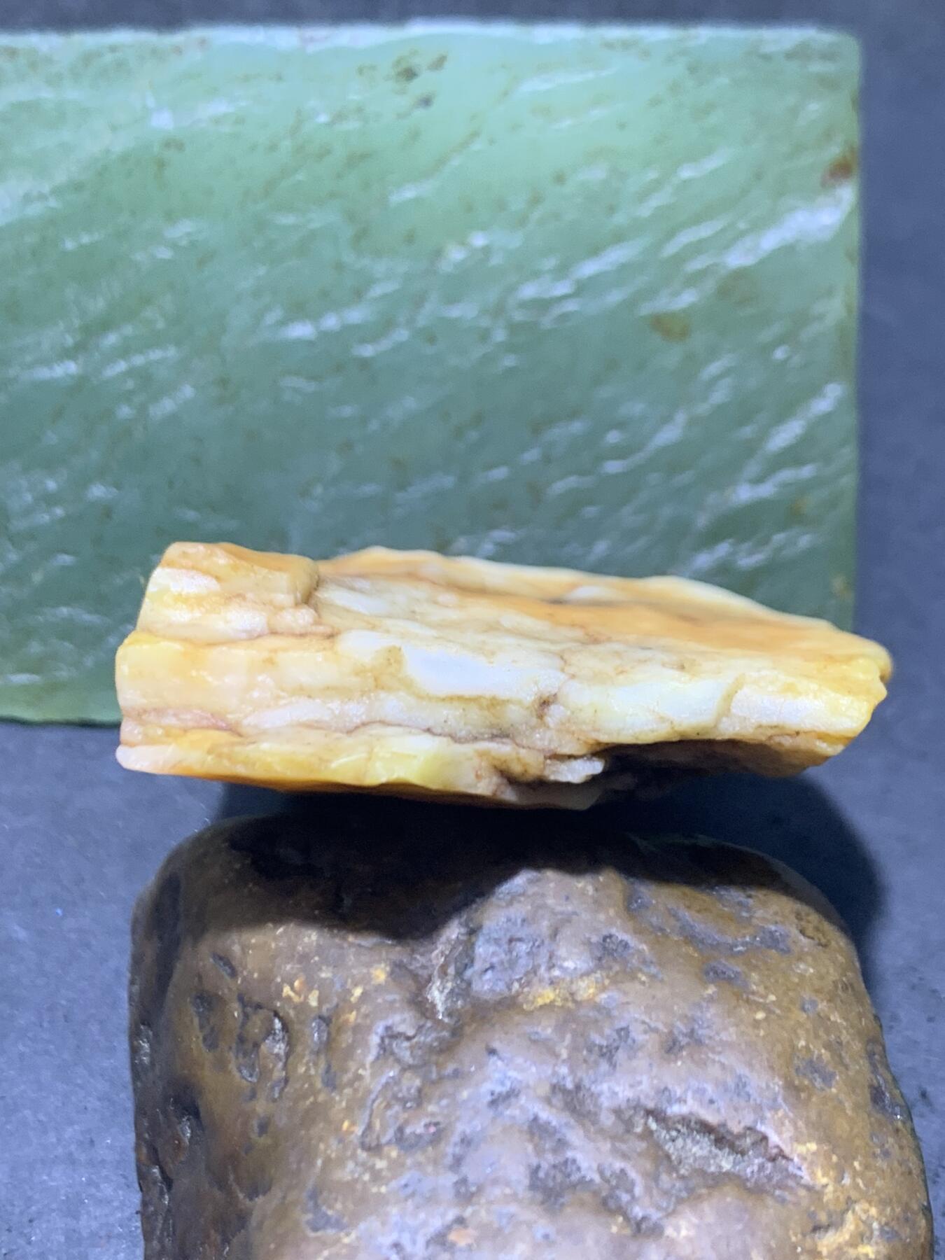 放福利，天然精品高玉化沙漠漆原石一颗！