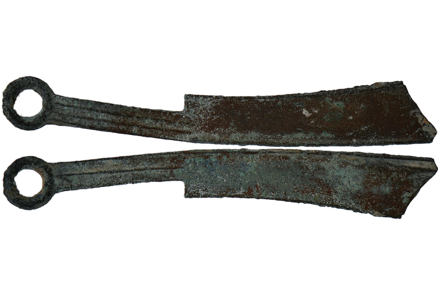 冠军2025年1月上海拍卖 先秦赵直刀，通长142mm，重11.96g