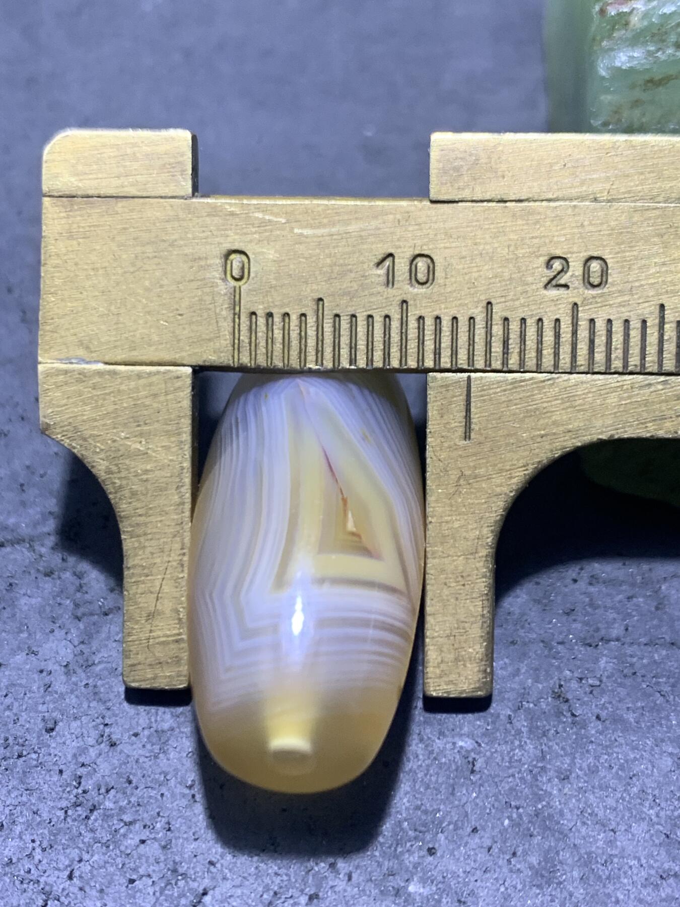 高玉化天眼纹缠丝玛瑙通货随形桶珠一颗
