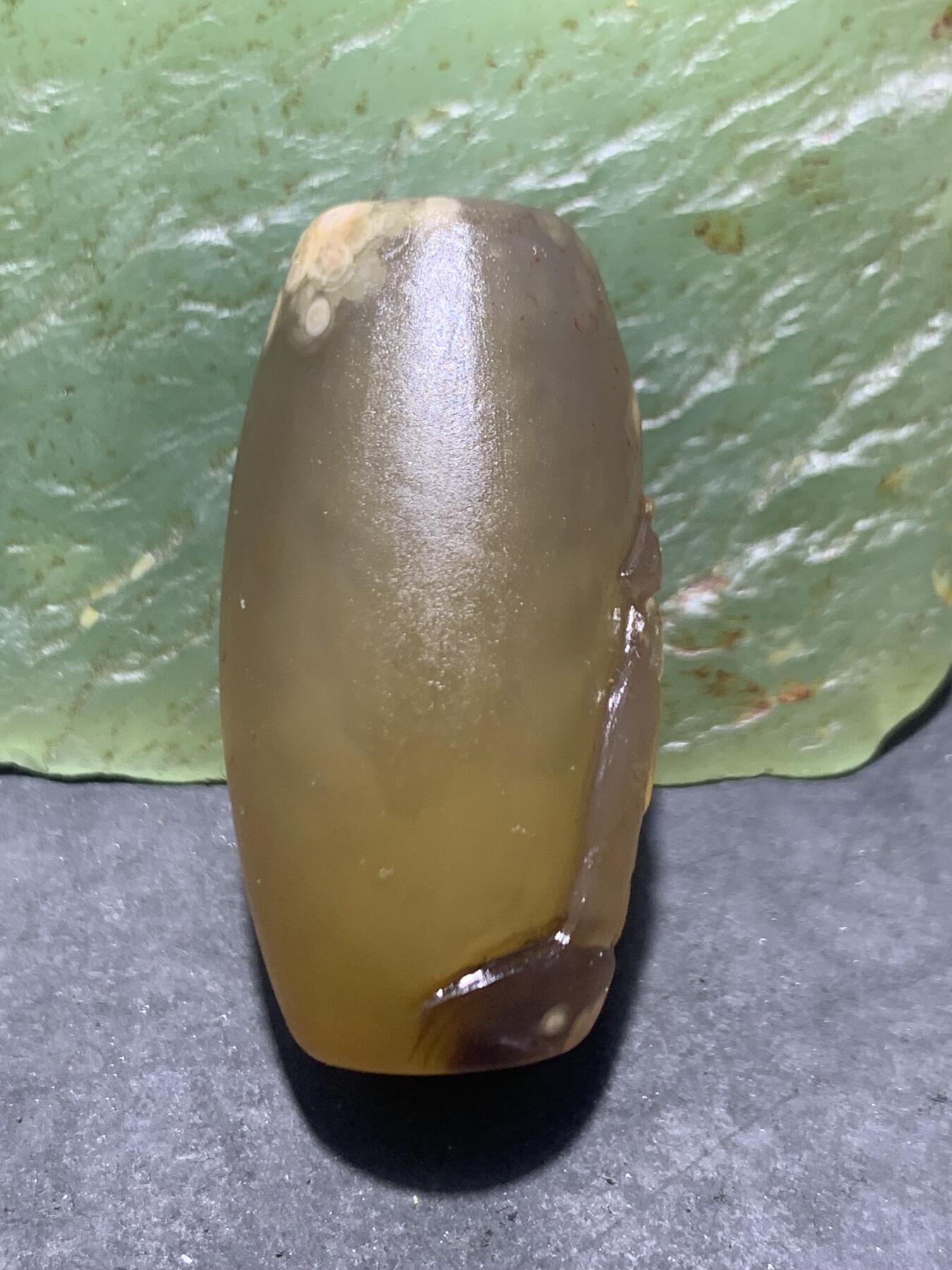 精美亚光高玉化气泡纹巴西玛瑙手工雕刻求佛问道意境大桶珠一个！