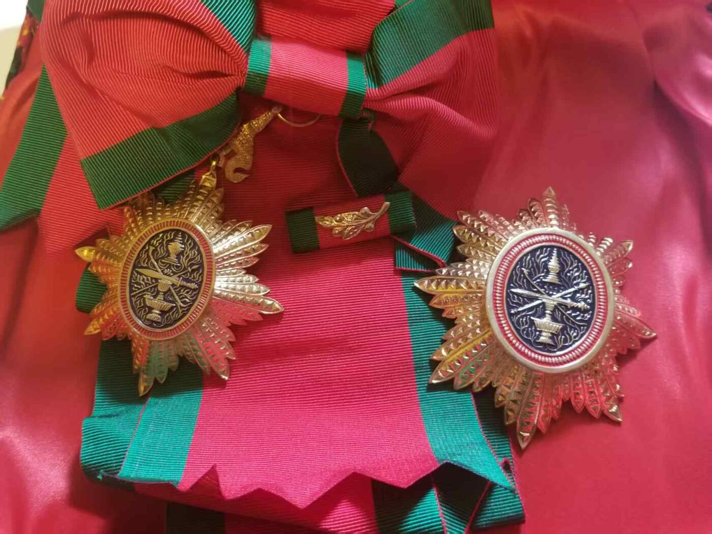 RimeNova韵星2025军品类春季拍卖会-- RimeNova 2025 Spring Militaria Sale 柬埔寨王国大十字级皇室勋章带勋略原盒一套