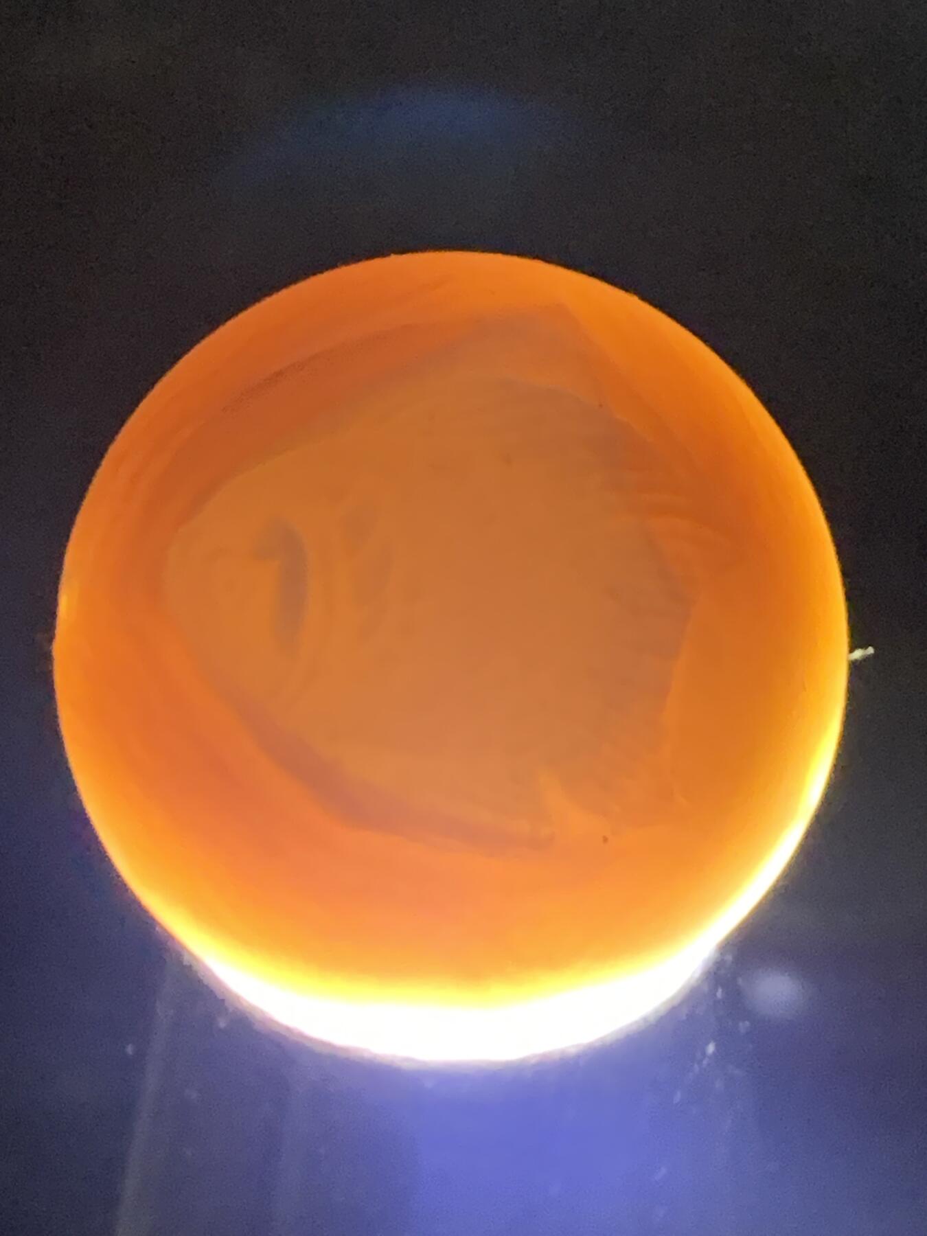 精美高玉化瓷白天眼纹，紫罗兰战国红玛瑙手工雕刻富贵有余圆珠一颗！