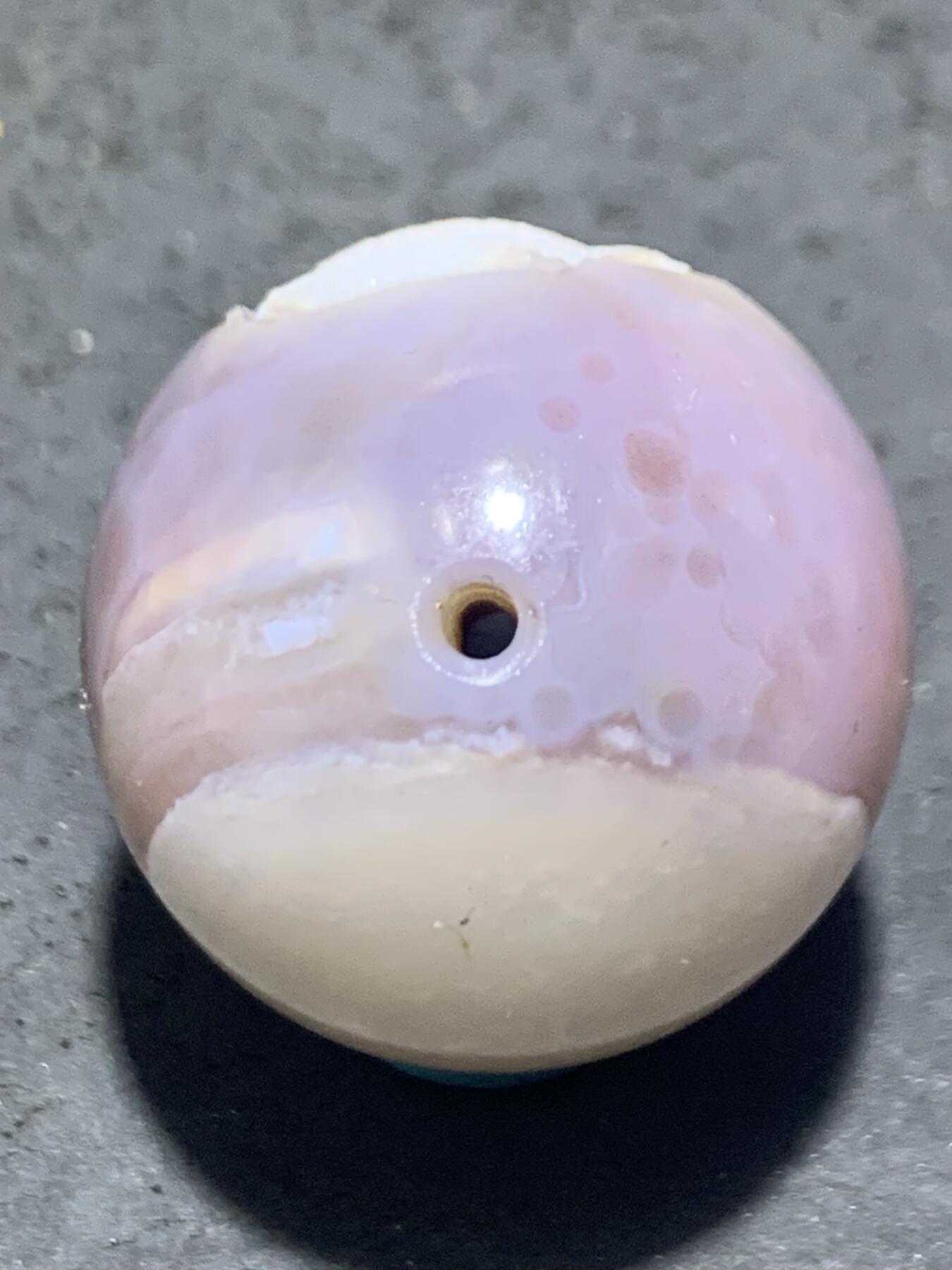 精美高玉化瓷白天眼纹，紫罗兰战国红玛瑙手工雕刻富贵有余圆珠一颗！