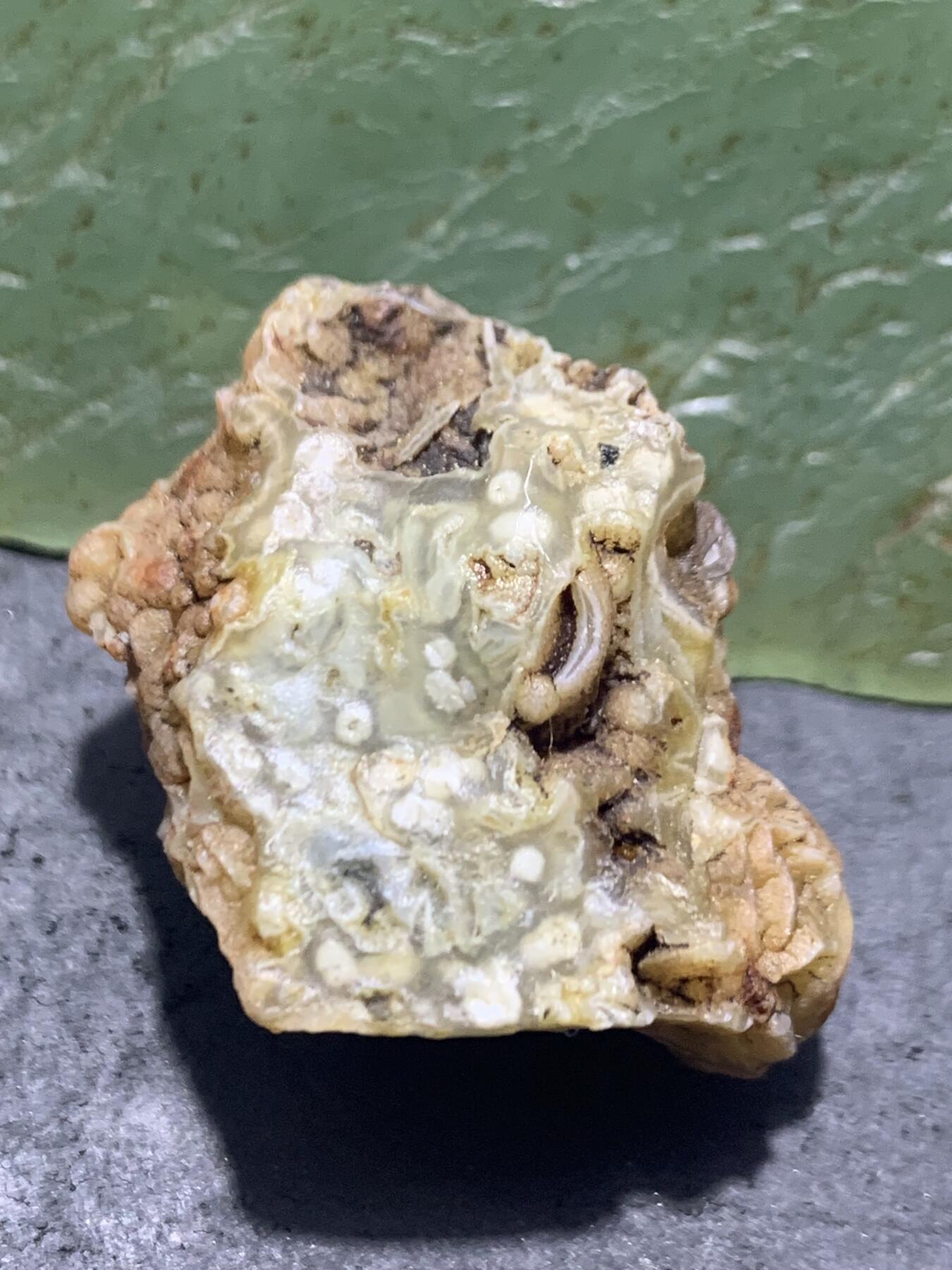 精美高玉化阿拉善立体筋脉石玛瑙原石一颗，，