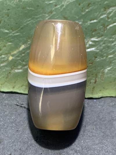 精美高玉化一线天地缠丝玛瑙桶珠一颗 - 精美高玉化一线天地缠丝玛瑙桶珠一颗
