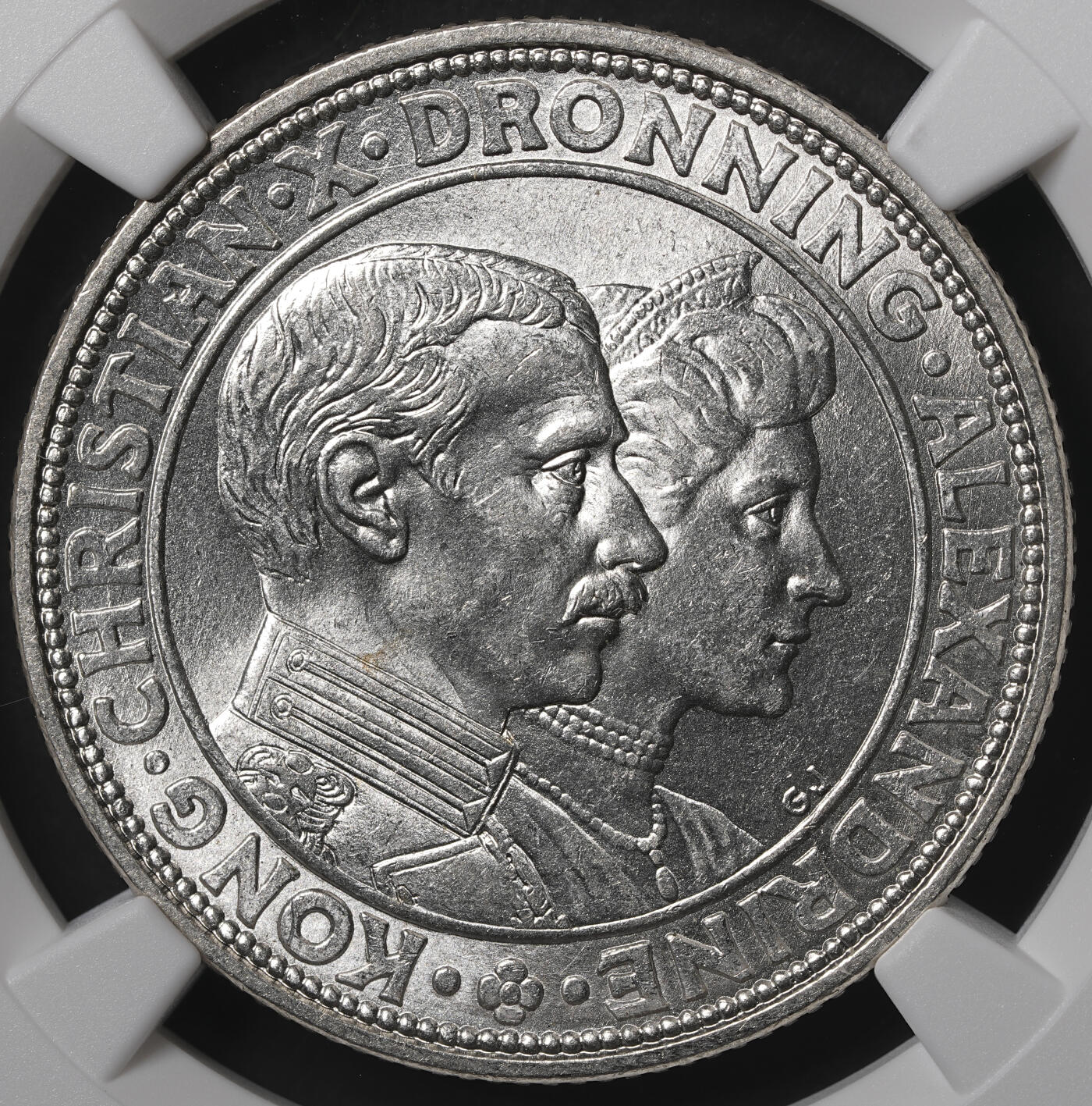 修遠堂世界钱币第五十五期 全场包邮 NGC MS65 1923年丹麦国王银婚纪念2克朗银币