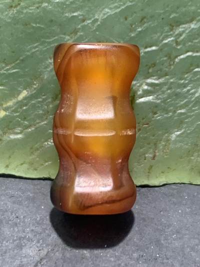 精美亚光高玉化天眼纹缠丝玛瑙随形六棱桶珠一颗， - 精美亚光高玉化天眼纹缠丝玛瑙随形六棱桶珠一颗，