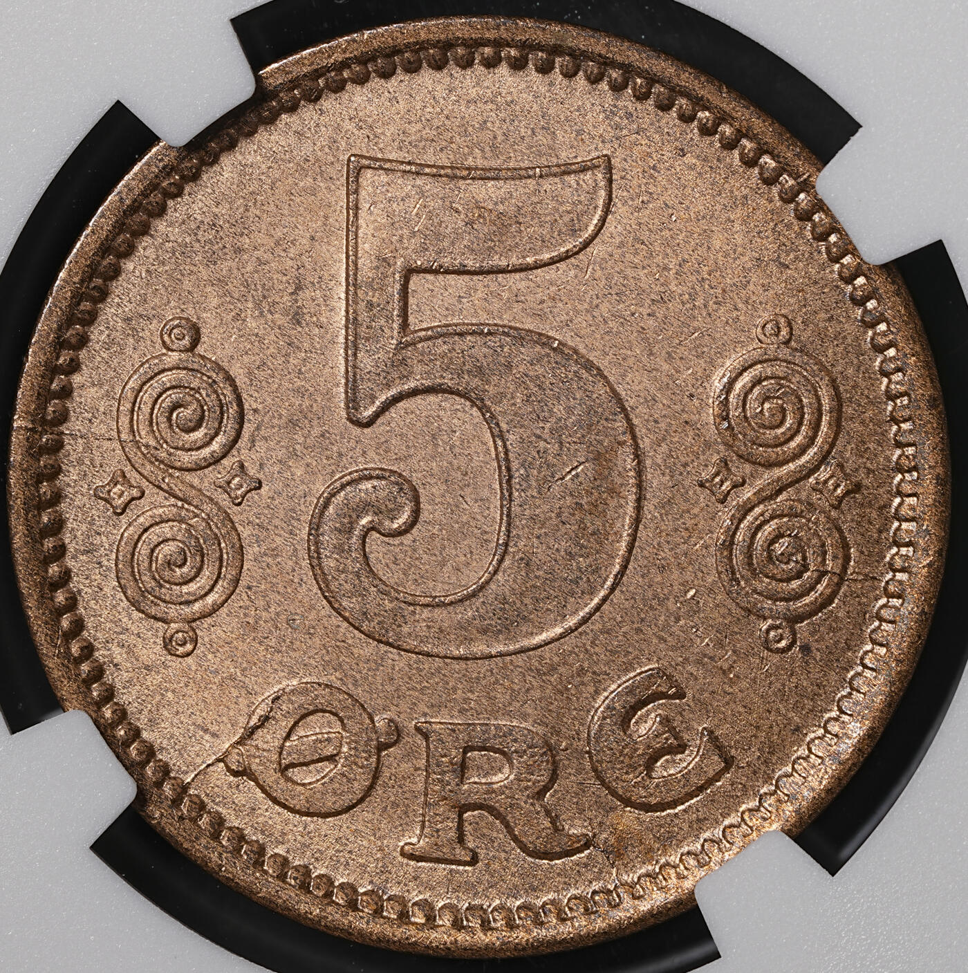 修遠堂世界钱币第五十五期 全场包邮 NGC MS64RB 1916年丹麦5欧尔铜币 较少见年份 铸造量只有80多万枚