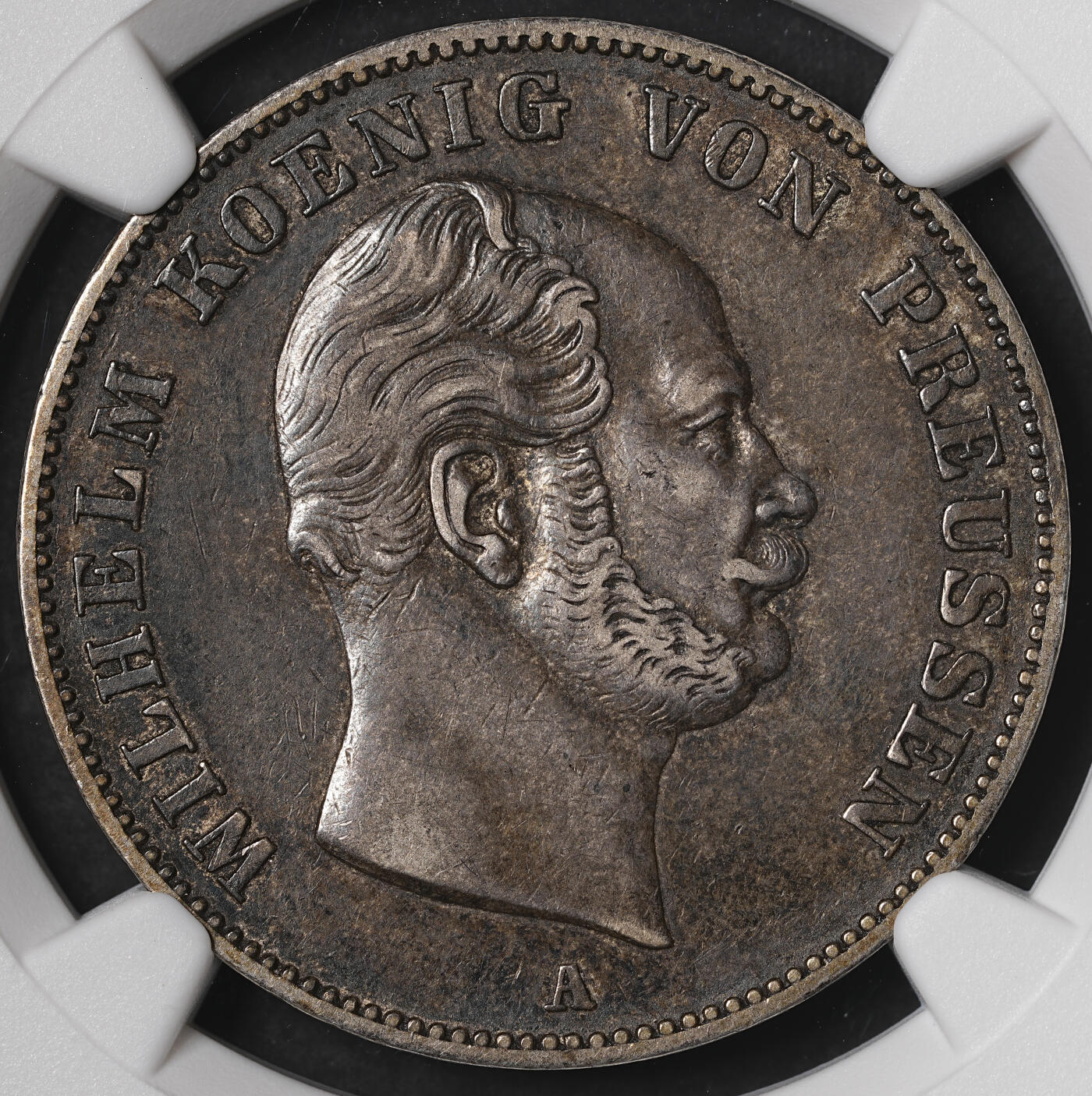 修遠堂世界钱币第五十五期 全场包邮 NGC XF45 1861年普鲁士1泰勒银币 酱黑彩
