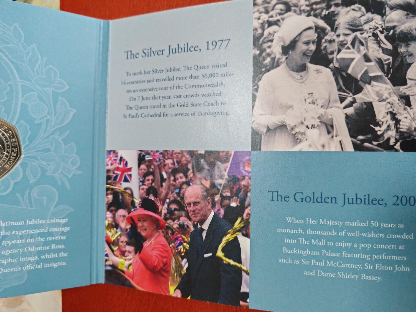 长老汇龙年精选第四十五场拍卖 2022英国纪念女王50便士铜镍币卡装（2）