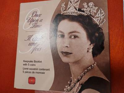 长老汇马年精选第十六场拍卖 - 2002加拿大女王在位50周年50分铜镍币5枚卡装