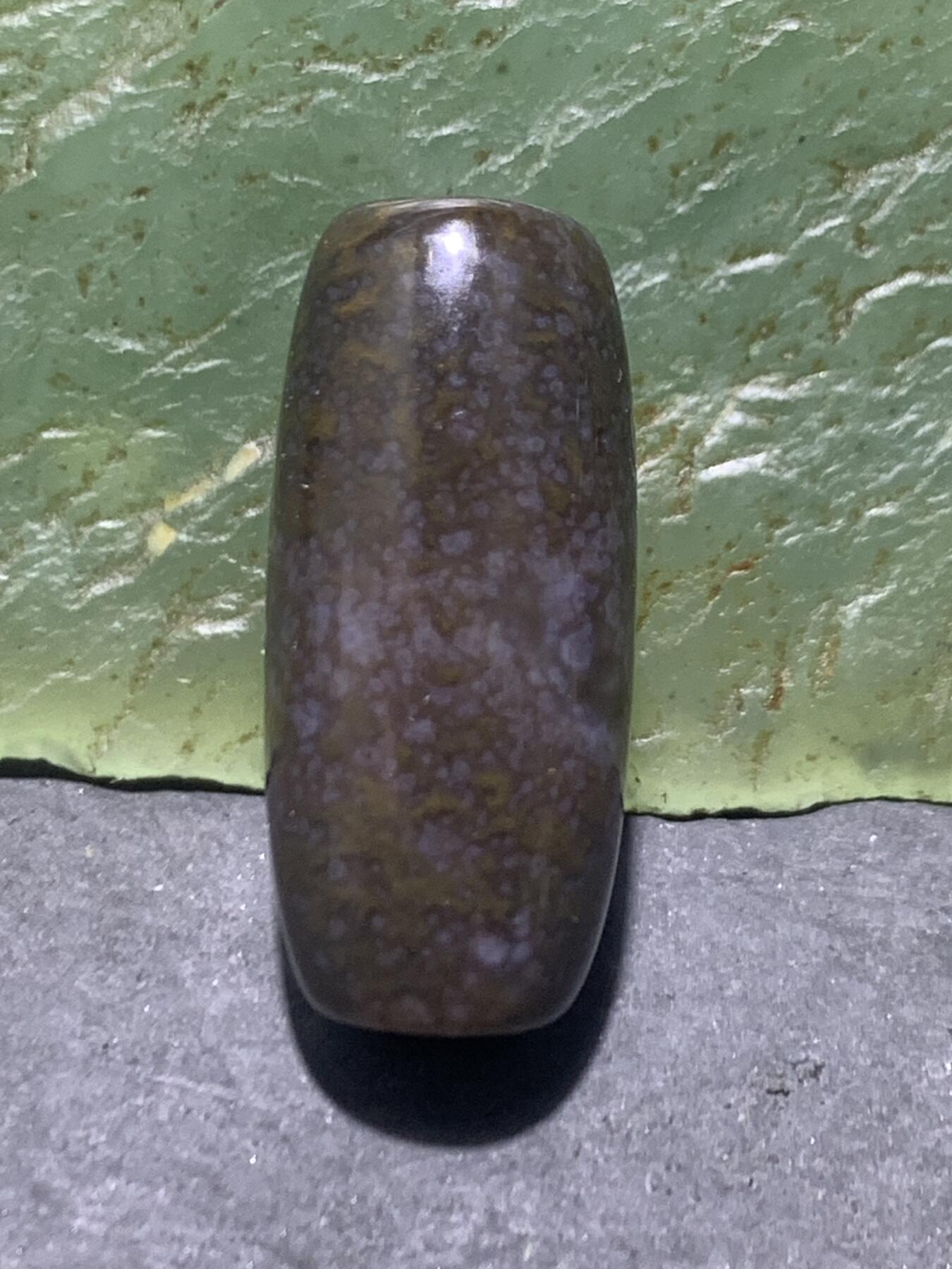 精美高玉化鱼籽纹玛瑙桶珠一颗，