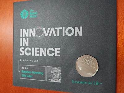 长老汇马年精选第二场拍卖 - 2019英国霍金黑洞50便士铜镍币卡装