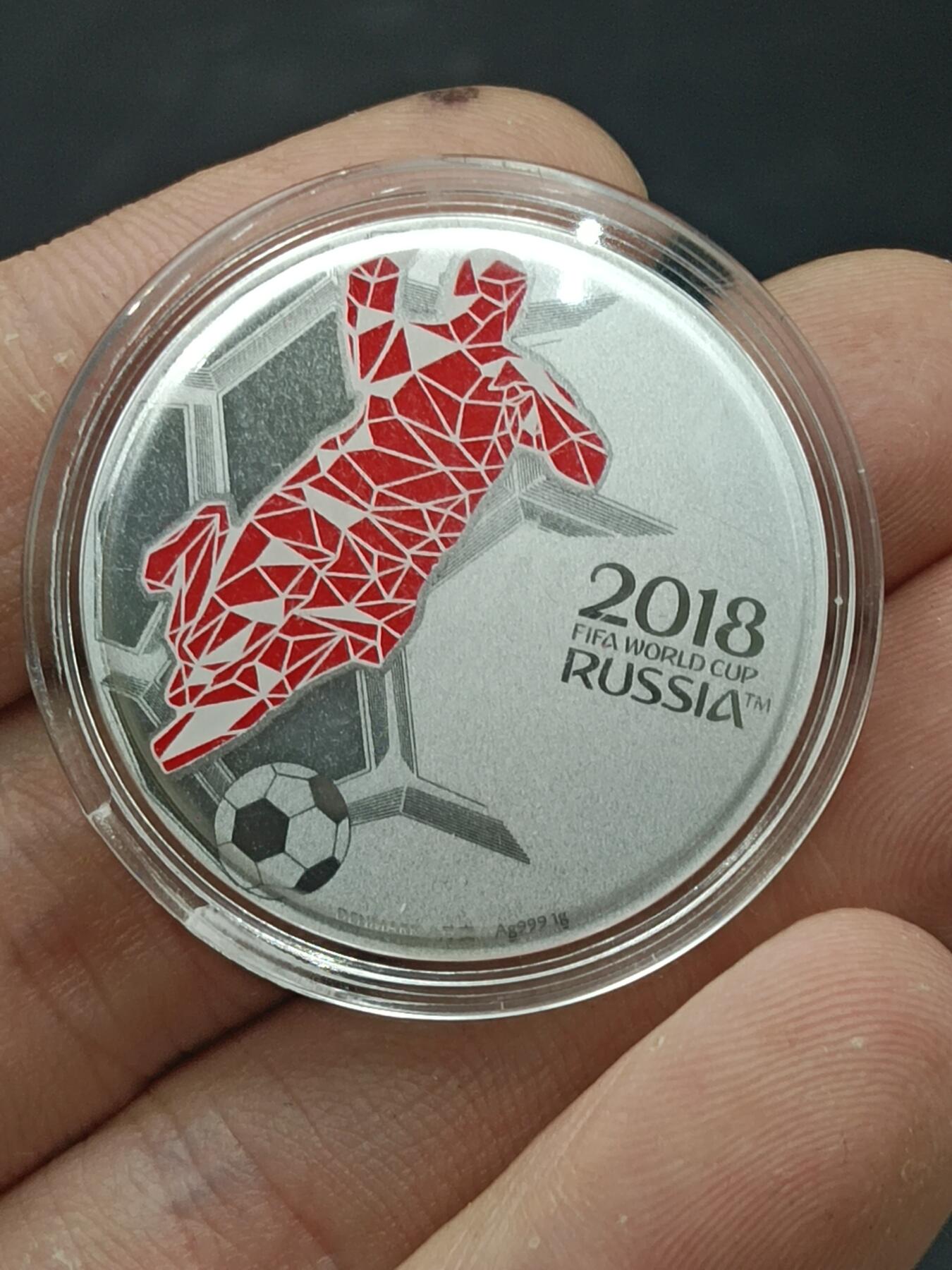 25期拍卖 A18 2018年世界杯纪念章（重1g）