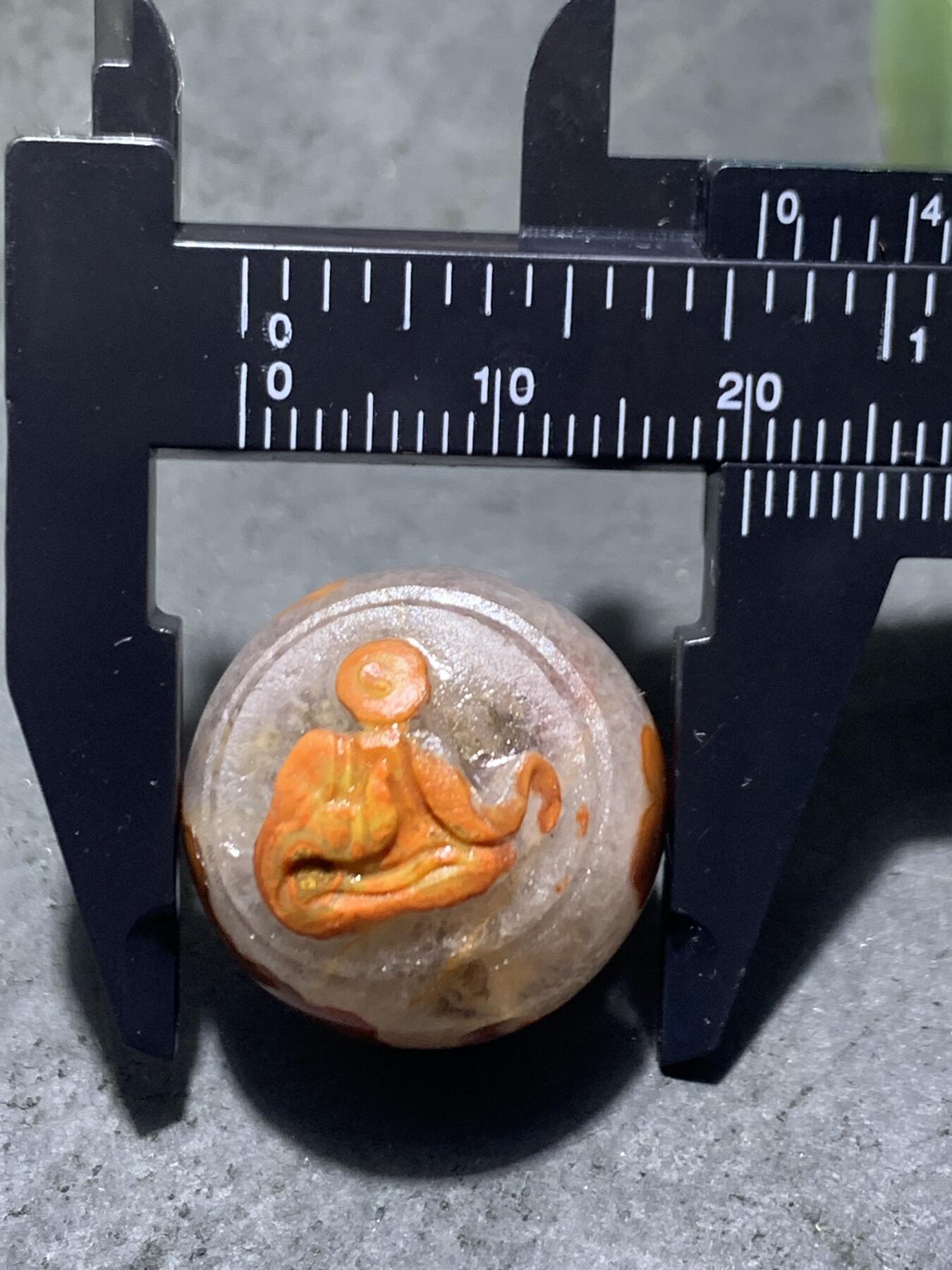 精美亚光冰飘原皮草花纹战国红玛瑙手工俏色巧雕一心向佛2.0圆珠一颗