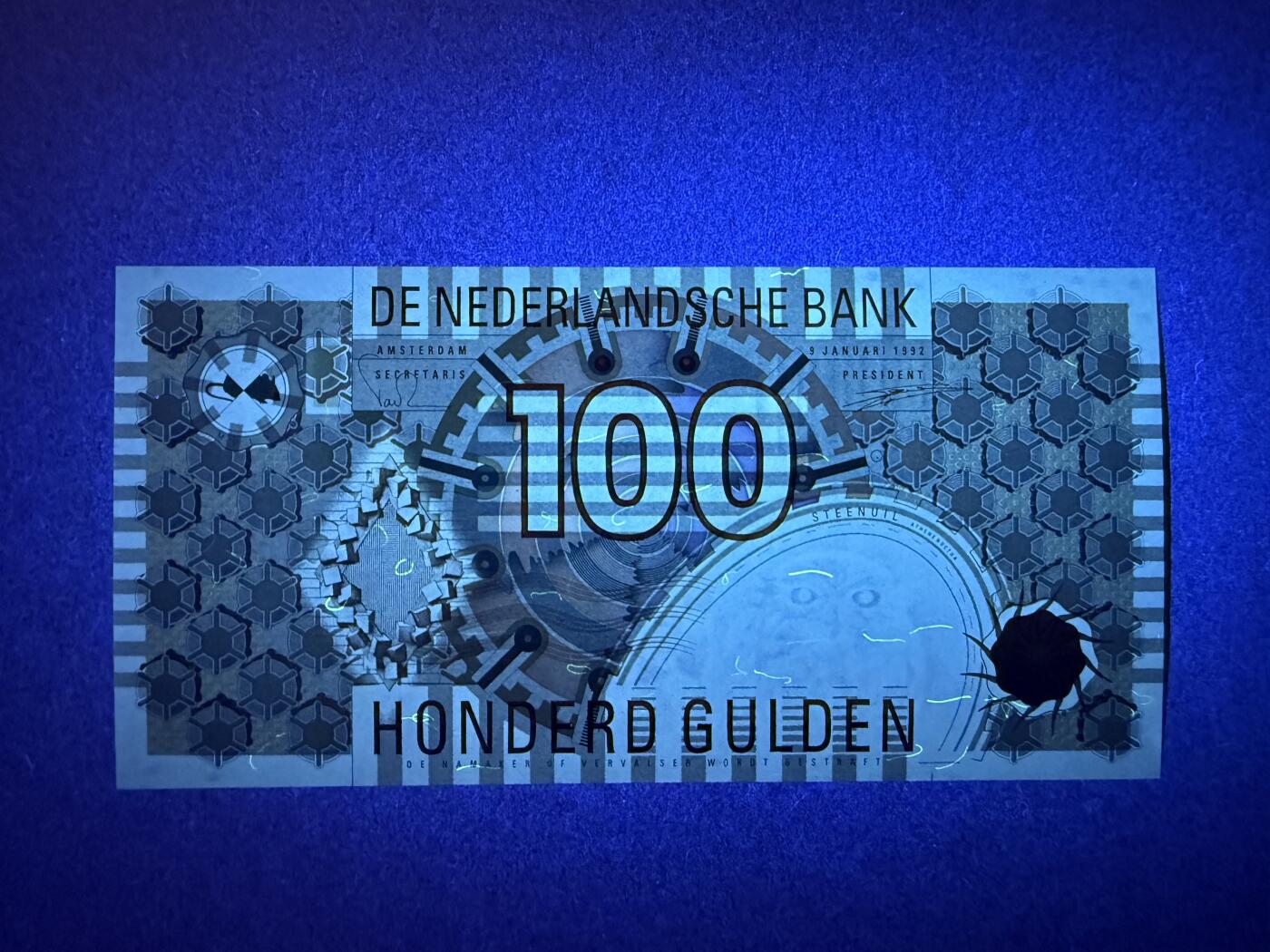 《张总收藏》184期-外币百拍春节前收官 荷兰100盾 UNC 1992年齿轮版