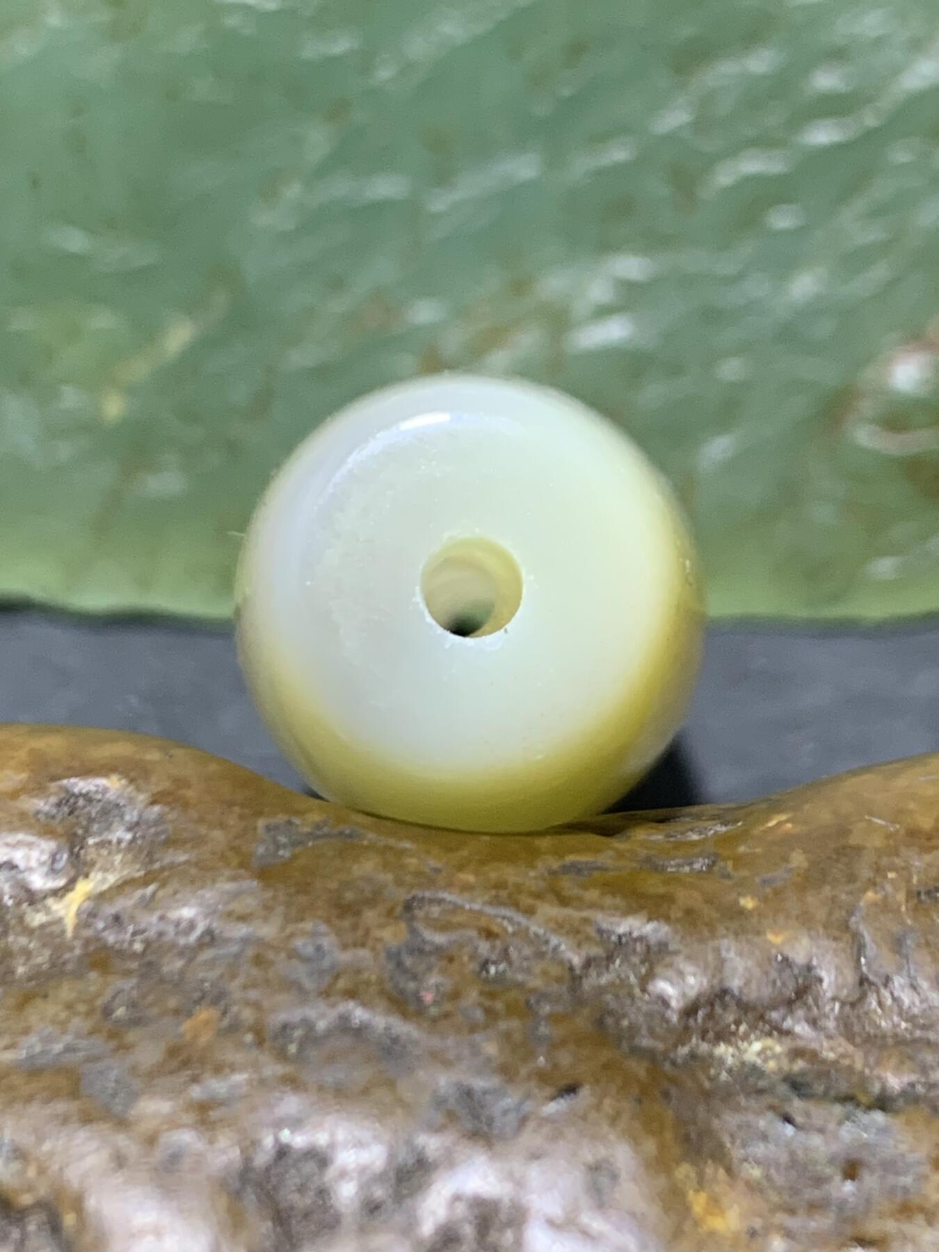 精美高玉化天眼纹缠丝玛瑙桶珠一颗