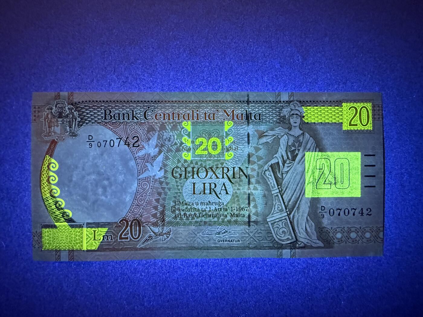 《张总收藏》184期-外币百拍春节前收官 马耳他20里拉 UNC 1994年版