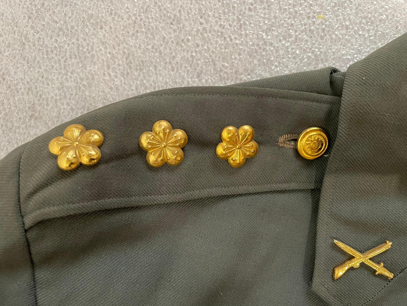 RimeNova韵星2025军品类春季拍卖会-- RimeNova 2025 Spring Militaria Sale 民国韩上校陆军常服一套，带略章与陆军大学证章