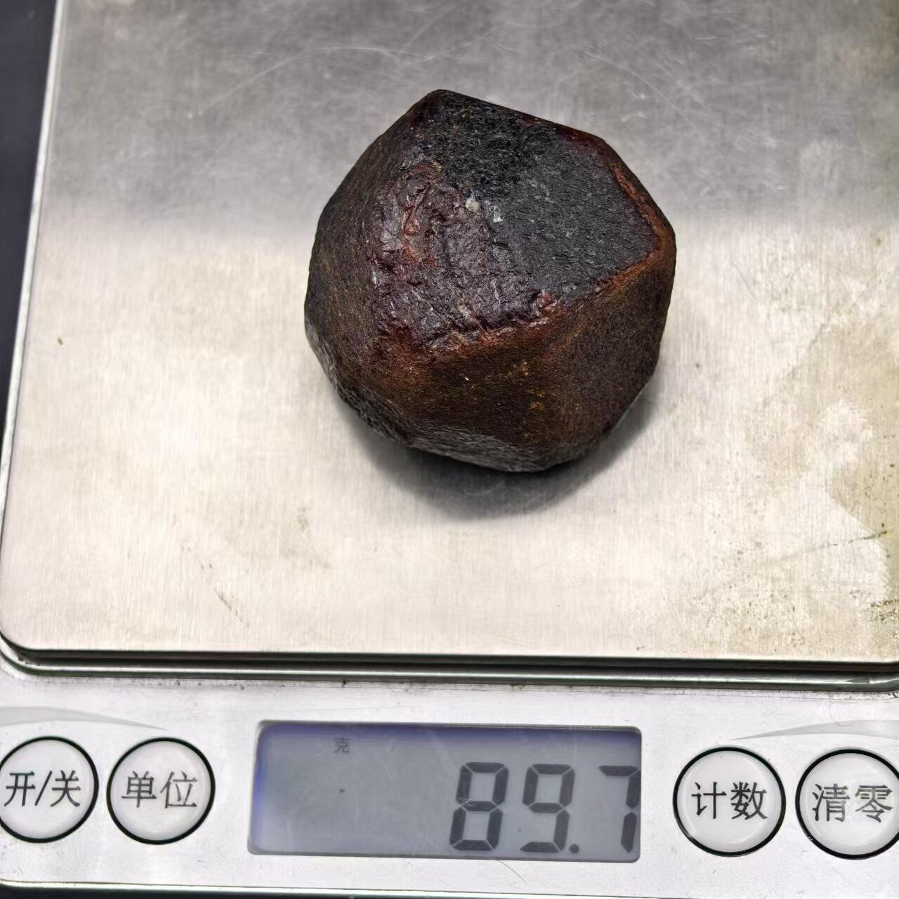 27期拍卖 天然石榴石原石