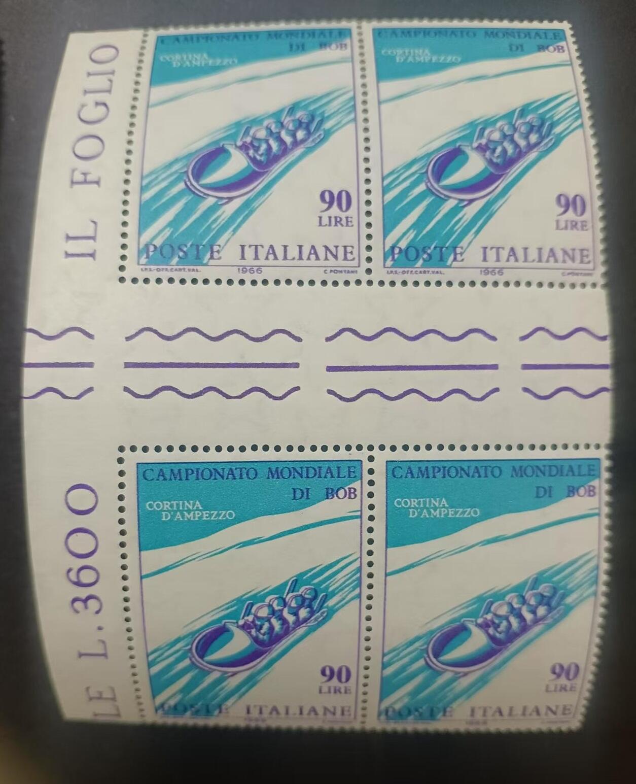 0拍0押0邮    意大利50、60年代带边、带过桥大方联邮票 1966.1.24，国际雪橇锦标赛·科蒂纳丹佩左，2枚成套，4带过桥方联，左边纸，全新
