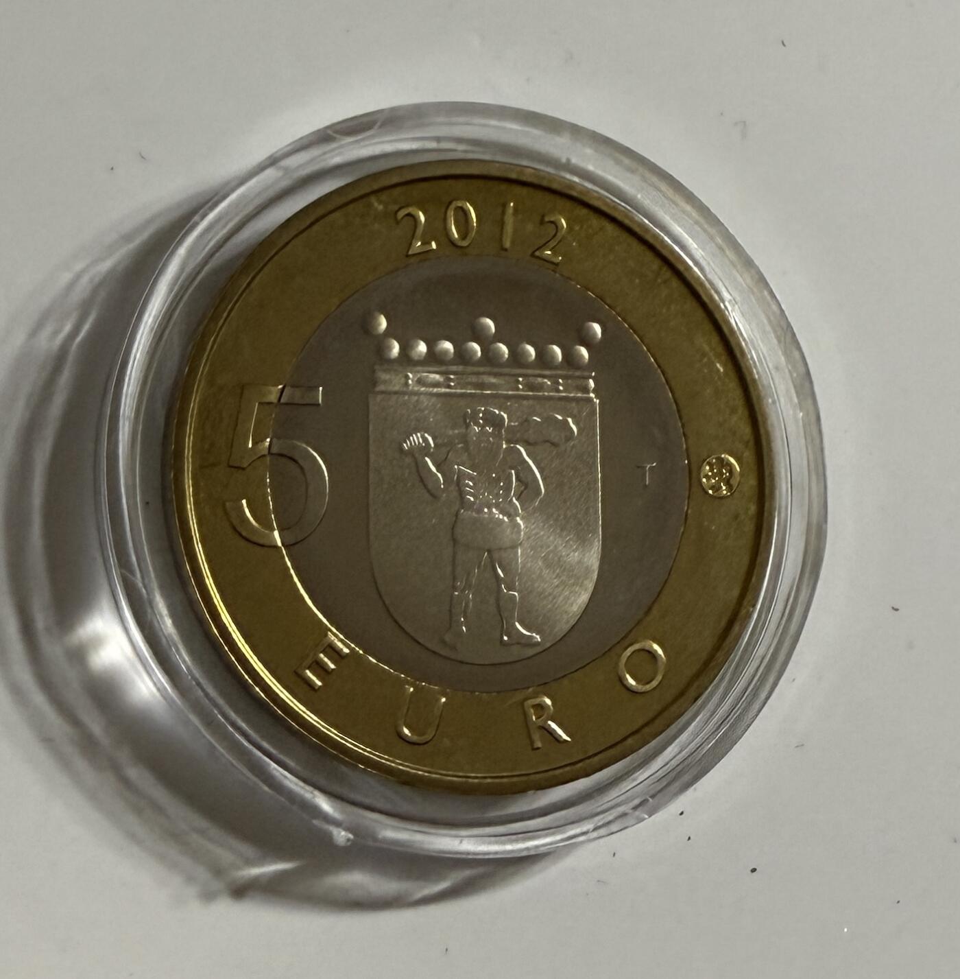 芬兰2012年芬兰省级建筑-拉普兰-罗瓦涅米“伐木工人的蜡烛桥” 5欧元双色精制纪念币官方包装- S&S Numismatic世界钱币- S&S  Numismatic世界钱币-