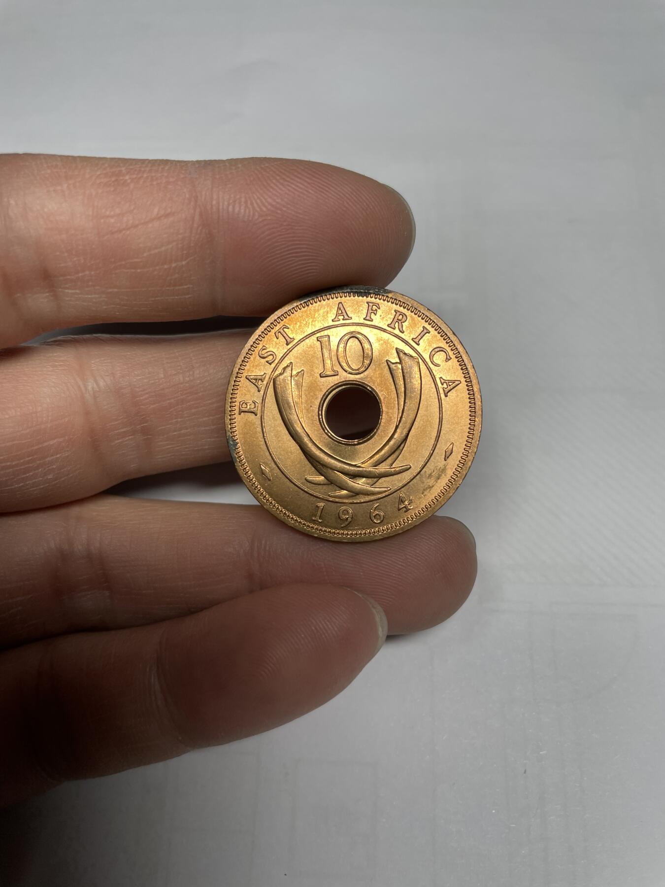 每日一拍，2025年集古藏今外币拍卖第一期-第6场—（总第196拍），可以寄存60天，满160元包邮。 1964年英属东非10分