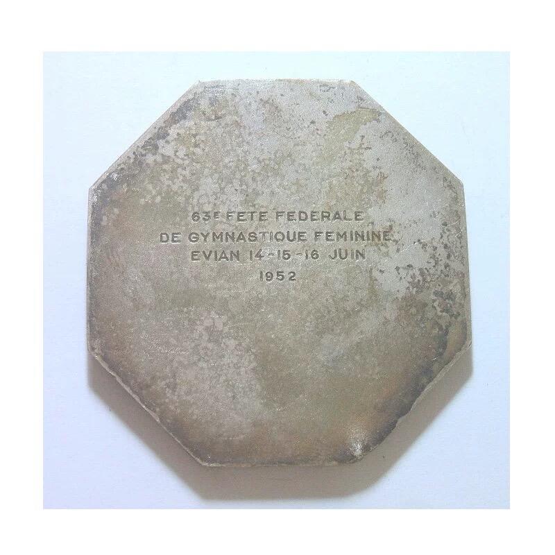 法国1952年 耕种男神高浮雕精制六边形八角大镀银章 50MM