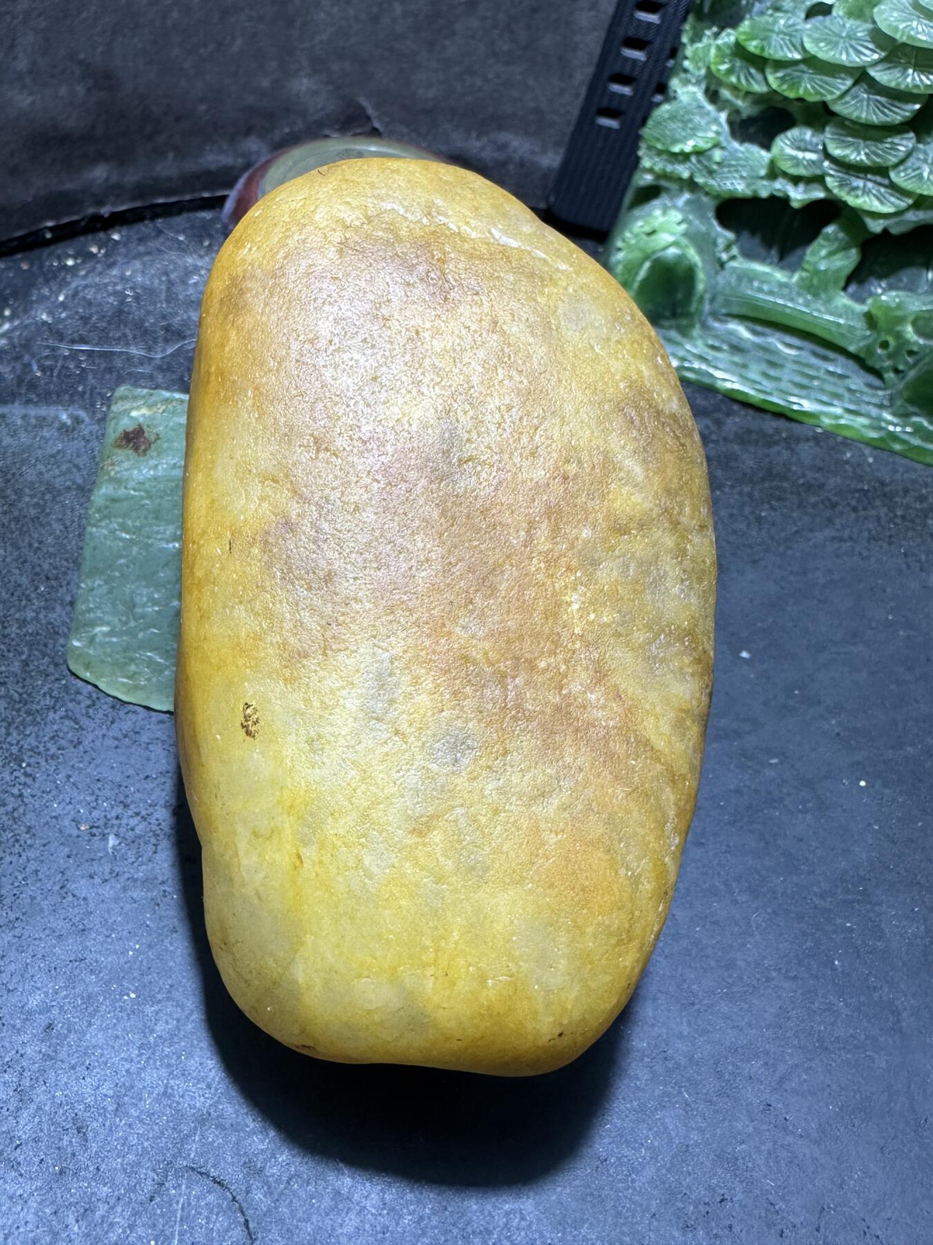 精美天然地表老料黄冻籽料金丝玉原石一块，