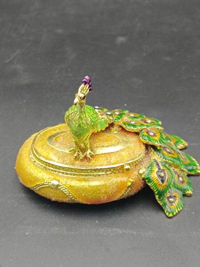 28期拍卖 - 80年代金属珐琅孔雀胭脂盒