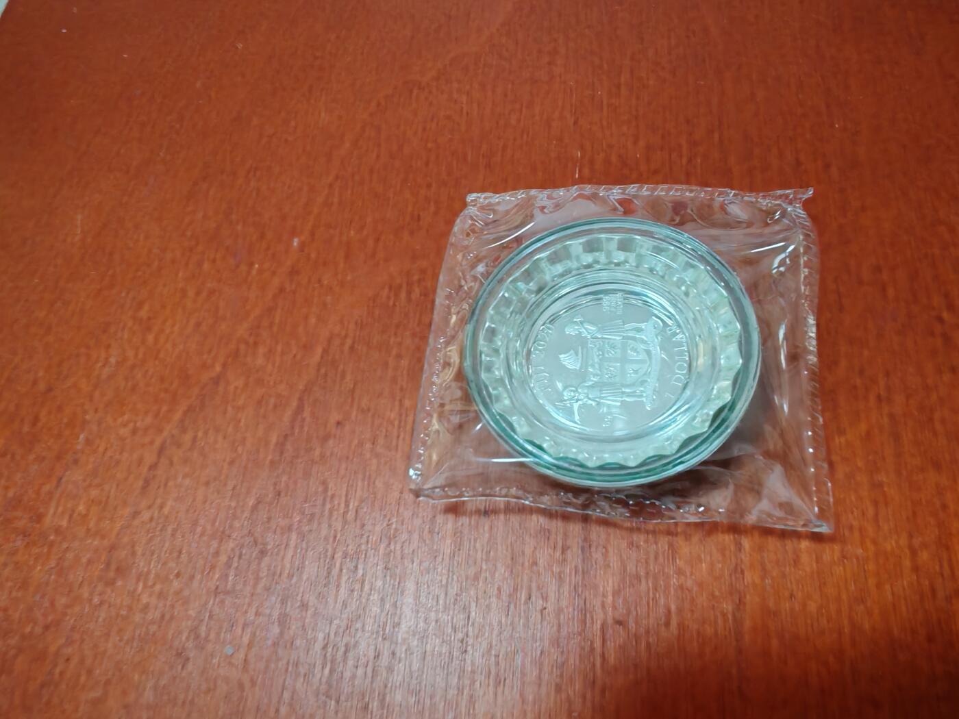 长老汇龙年精选第四十六场拍卖 2020斐济雪碧彩色瓶盖1元精制银币
