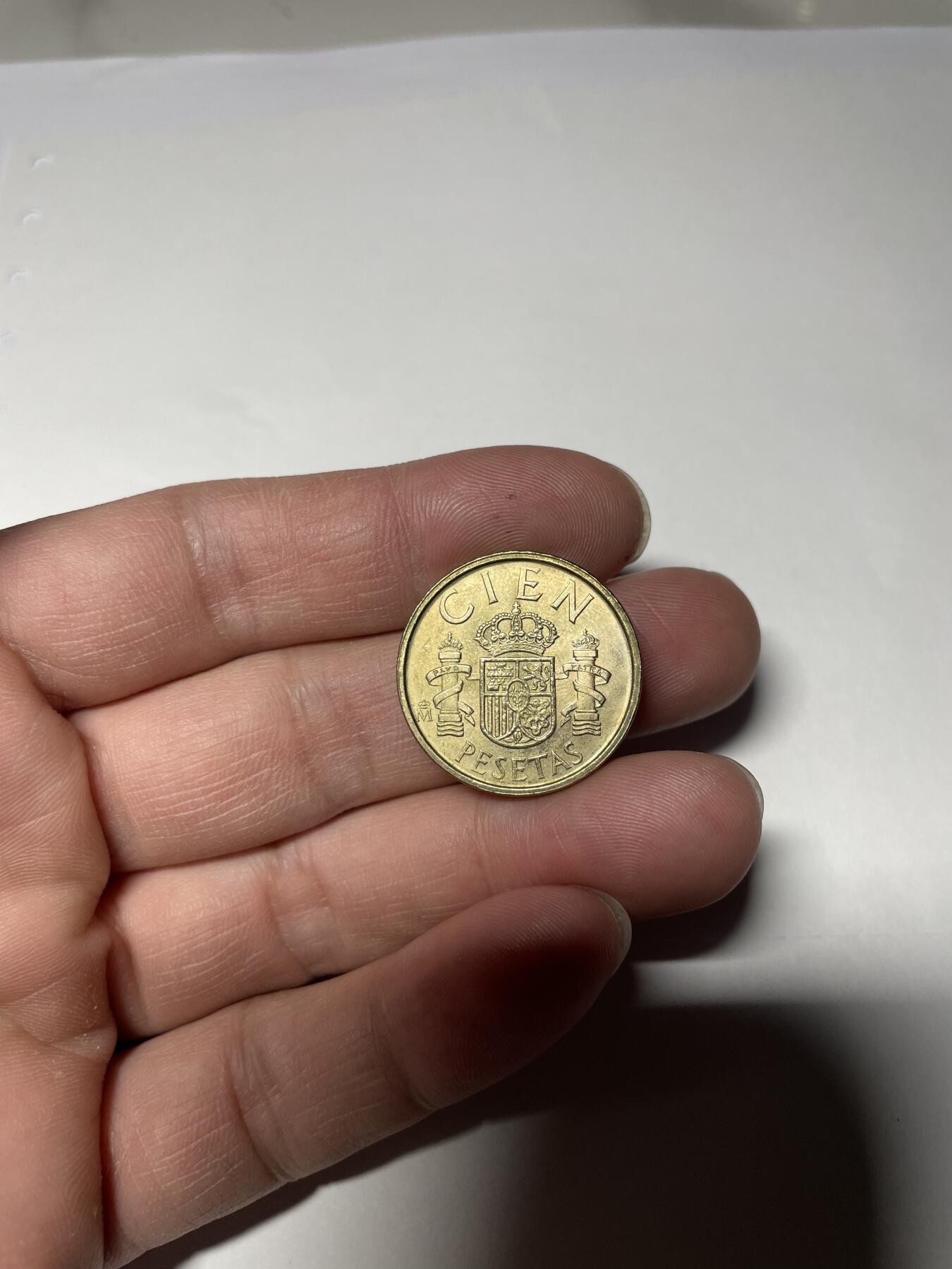 每日一拍，2025年集古藏今外币拍卖第一期-第7场—（总第197拍），可以寄存60天，满160元包邮。 1988年西班牙100比塞塔