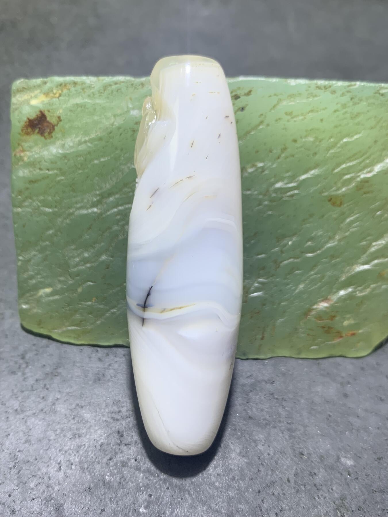精美高玉化海洋玉髓手工雕刻荷花大桶珠一个！