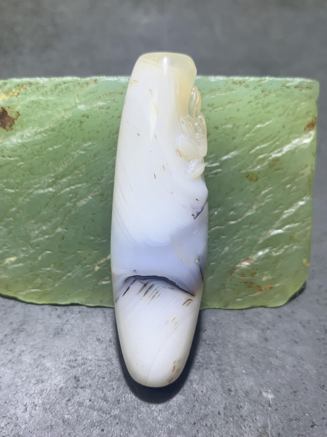精美高玉化海洋玉髓手工雕刻荷花大桶珠一个！