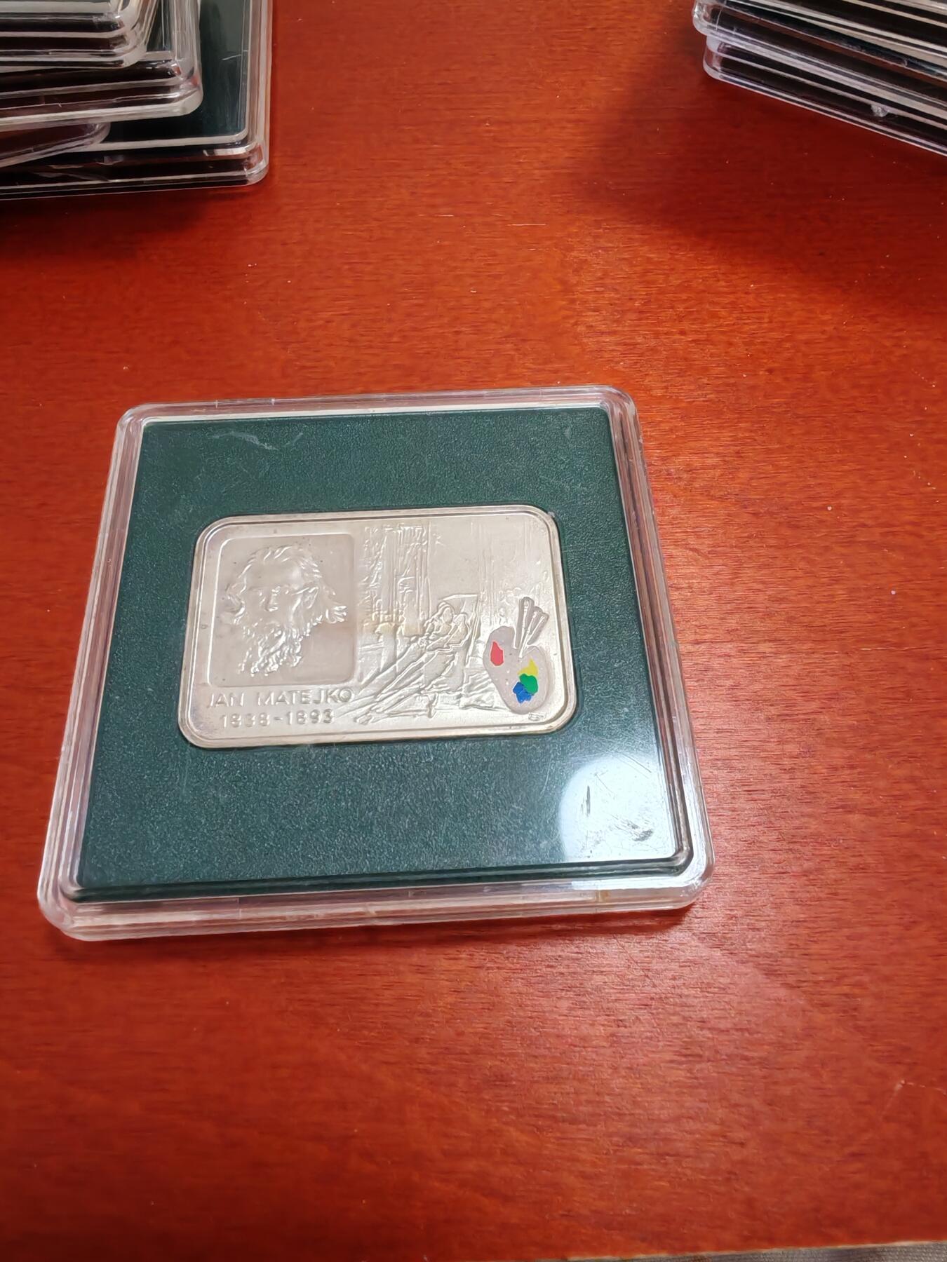 长老汇龙年精选第四十八场拍卖 2002波兰画家扬·马特义科20兹罗提长方形部分彩色精制银币，克书135美金，原厂盒