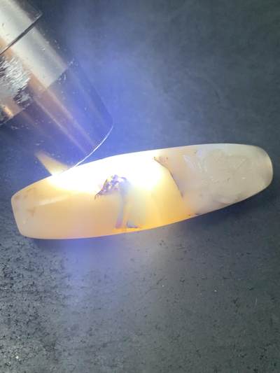 精美高玉化海洋玉髓手工雕刻荷花大桶珠一个！ 精美高玉化海洋玉髓手工雕刻荷花大桶珠一个！