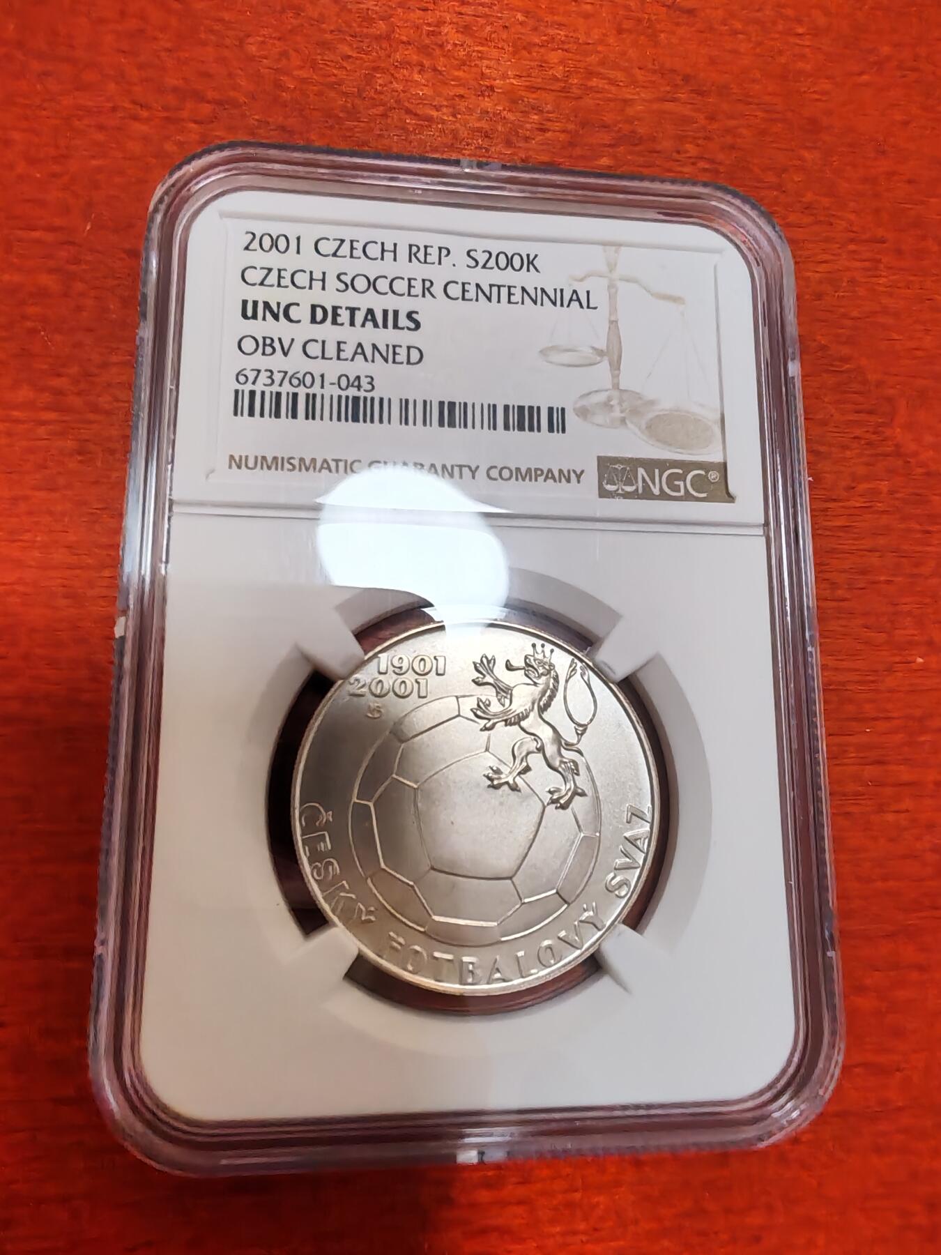 长老汇龙年精选第四十八场拍卖 2001捷克足球百年200克朗银币，NGC UNC