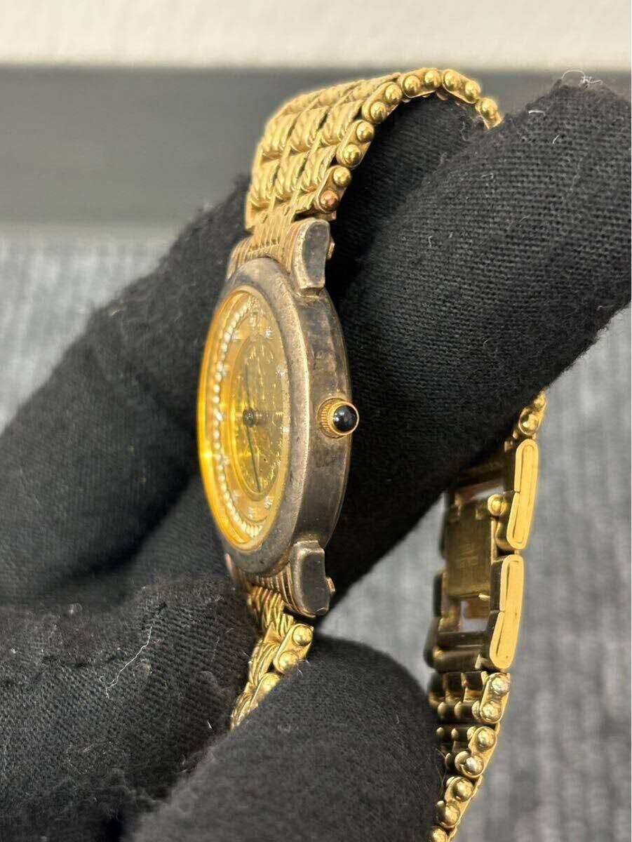 海宁潮】加拿大1/10盎司枫叶金币加镶嵌天然钻石手表一对，背面表盖为925银材质。一对手表总计镶嵌6.24克纯黄金。材料金价4030，手表需要换电池-