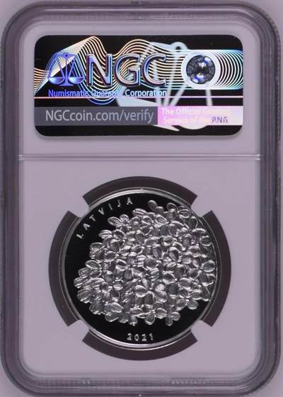 S&S Numismatic世界钱币-拍卖 第126期  拉脱维亚2021年 幸运币-丁香花 5欧元精制纪念银币 盒证齐全 NGC PF70UC首期蓝标，冠军分