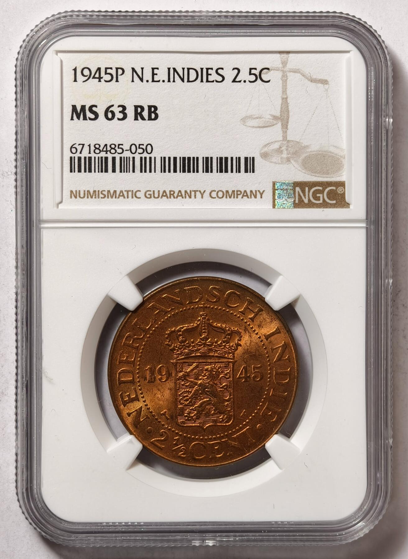 紫瑗钱币——第502期 荷属东印度 1945年 P版 2.5分 铜币 NGC MS63 RB