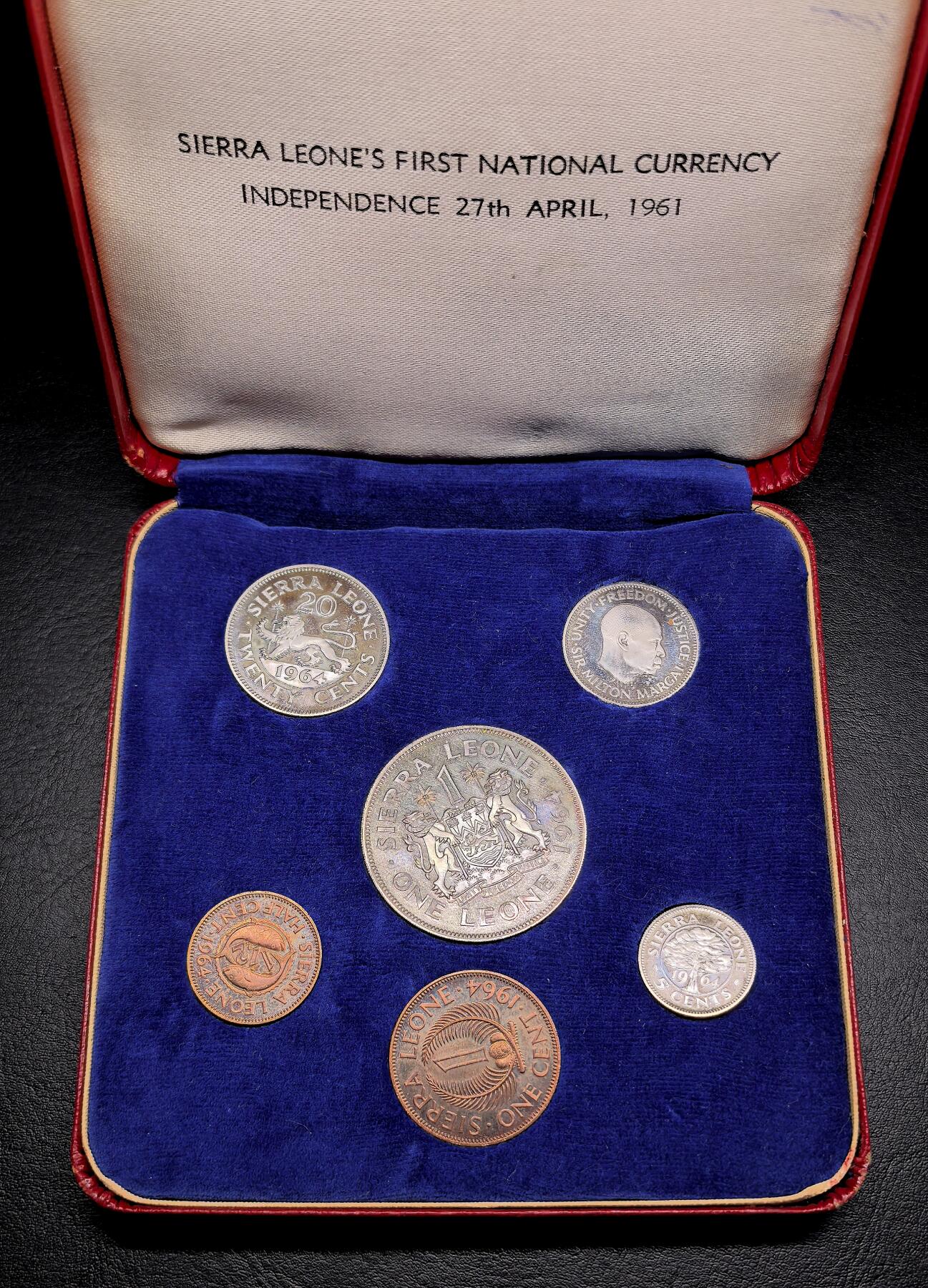 迎新专场，年货大集！凡希社世界钱币微拍第二百九十六期 1964塞拉利昂PROOF SET原盒，币有氧化指纹印。