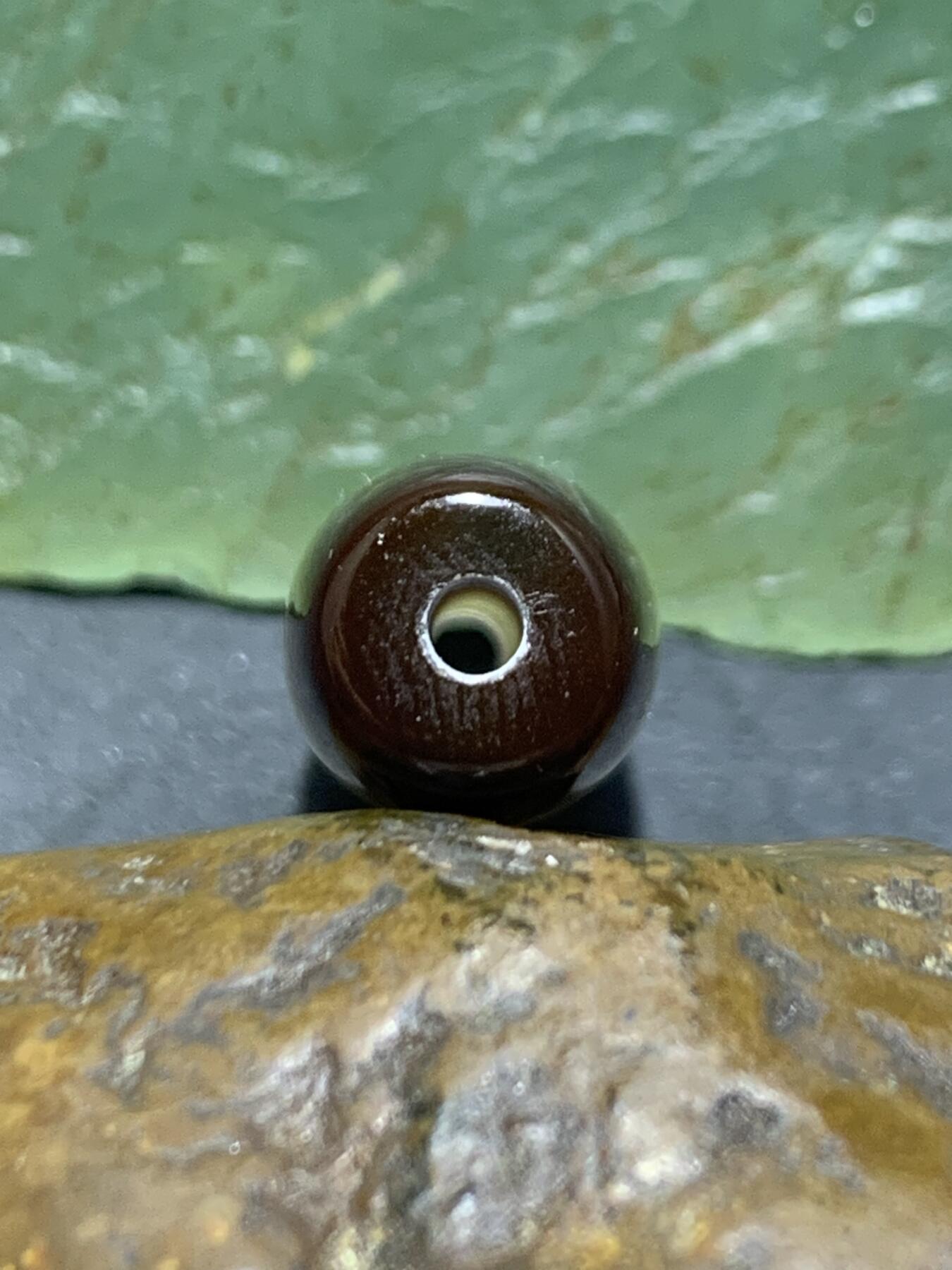 精美高玉化巴西玛瑙桶珠一颗，